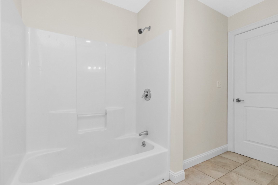 25 Hastings Ave # 3 Property Photo 23