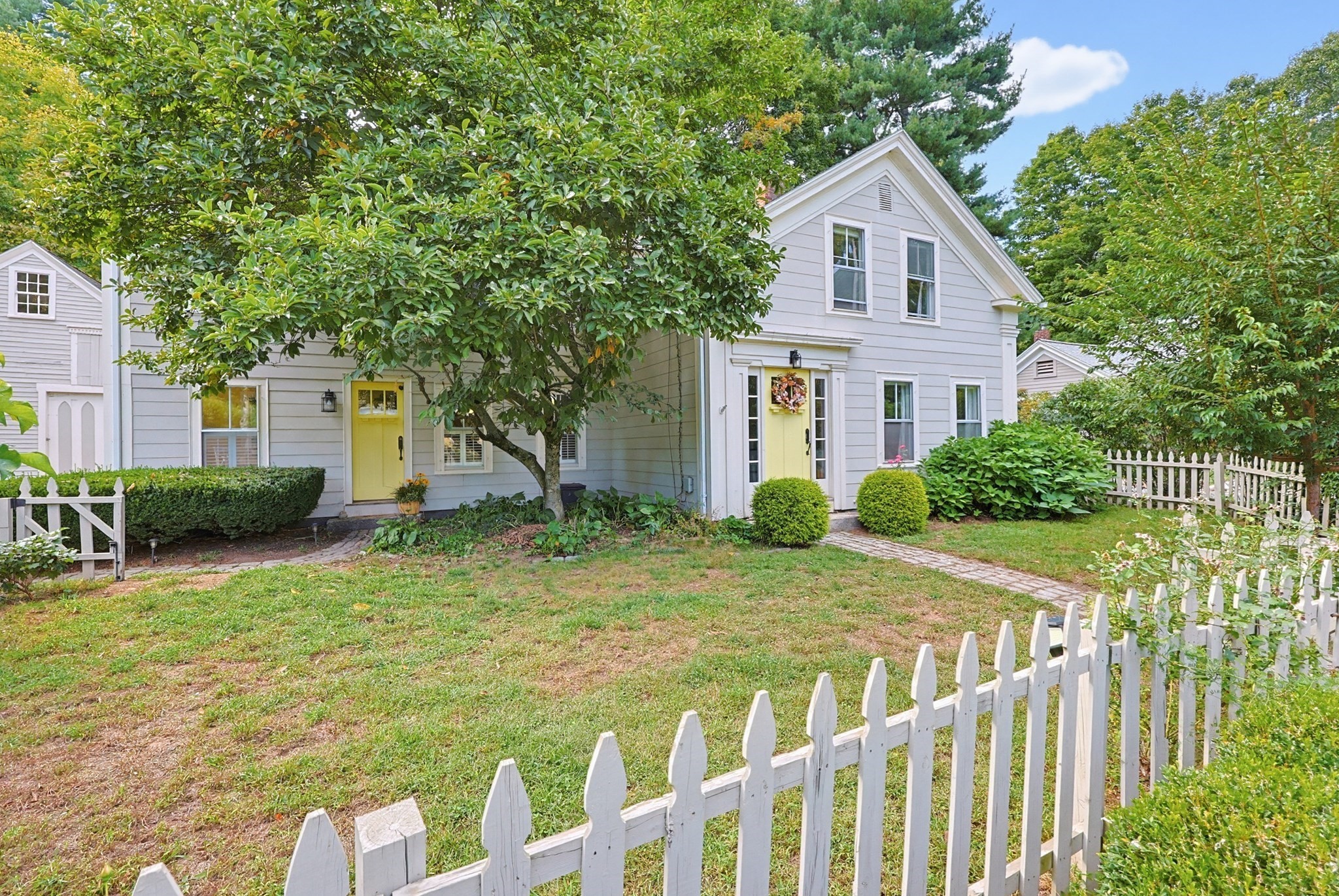 423 South St Property Photo 1