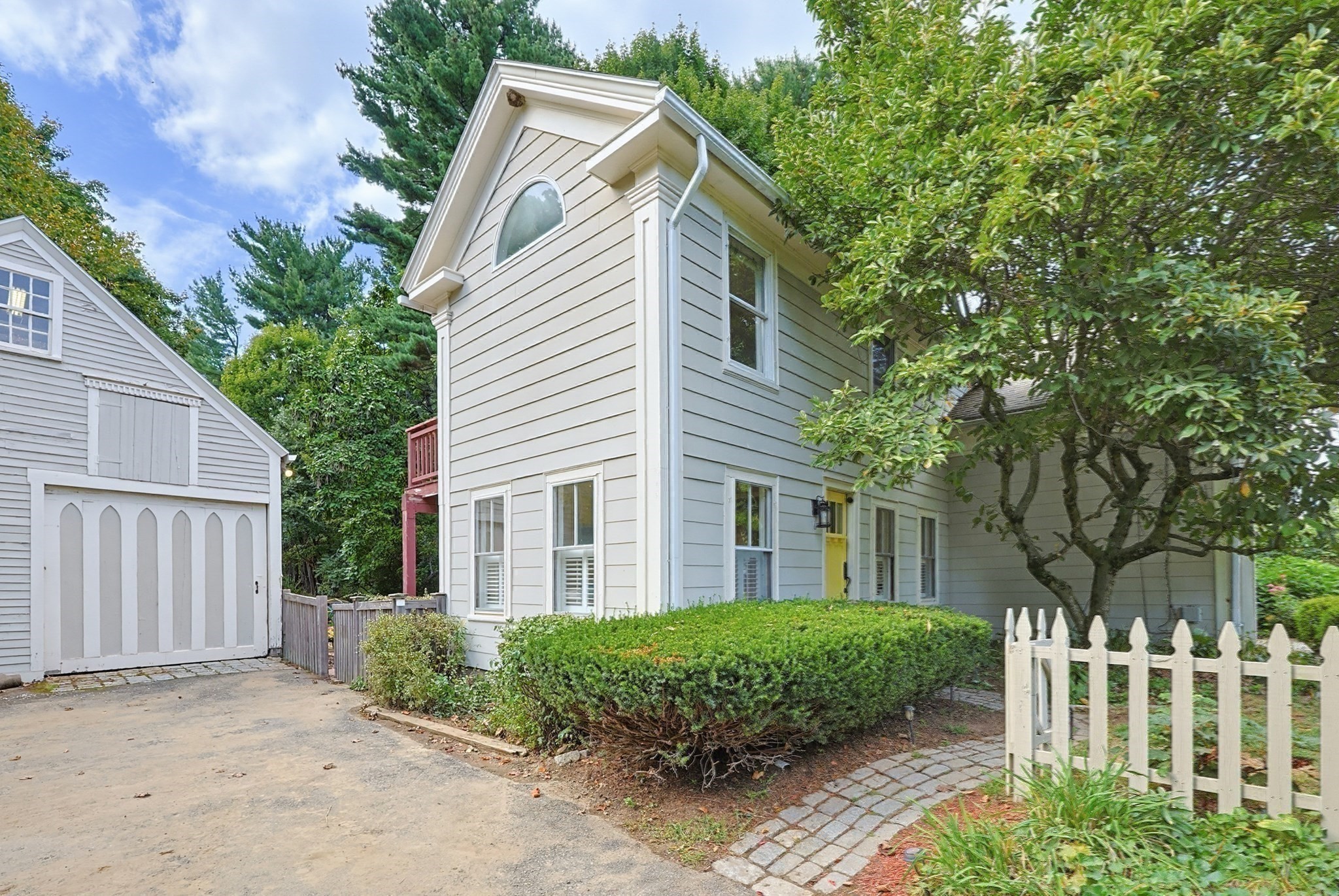 423 South St Property Photo 39