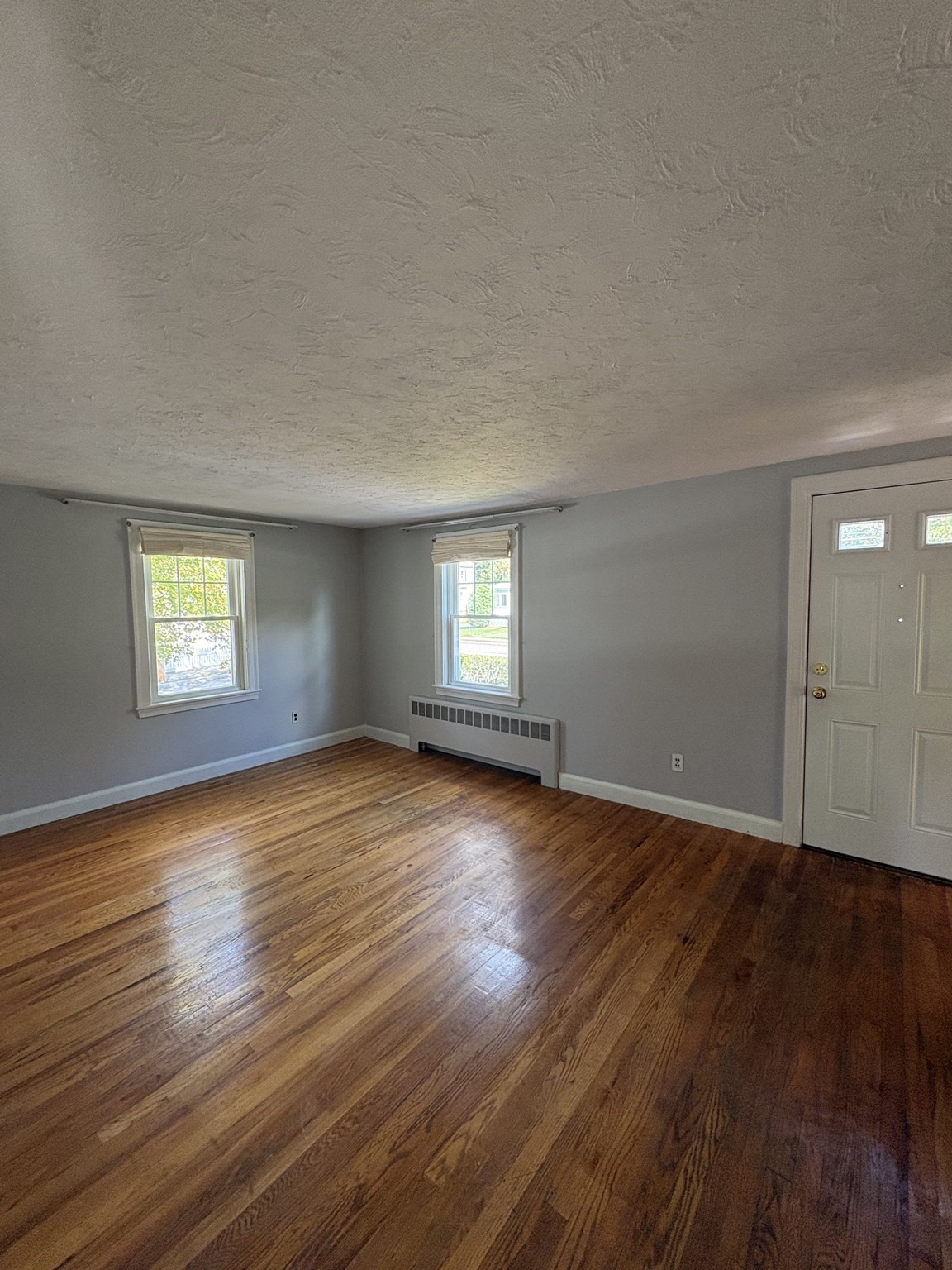 496 Nahatan St Property Photo 9