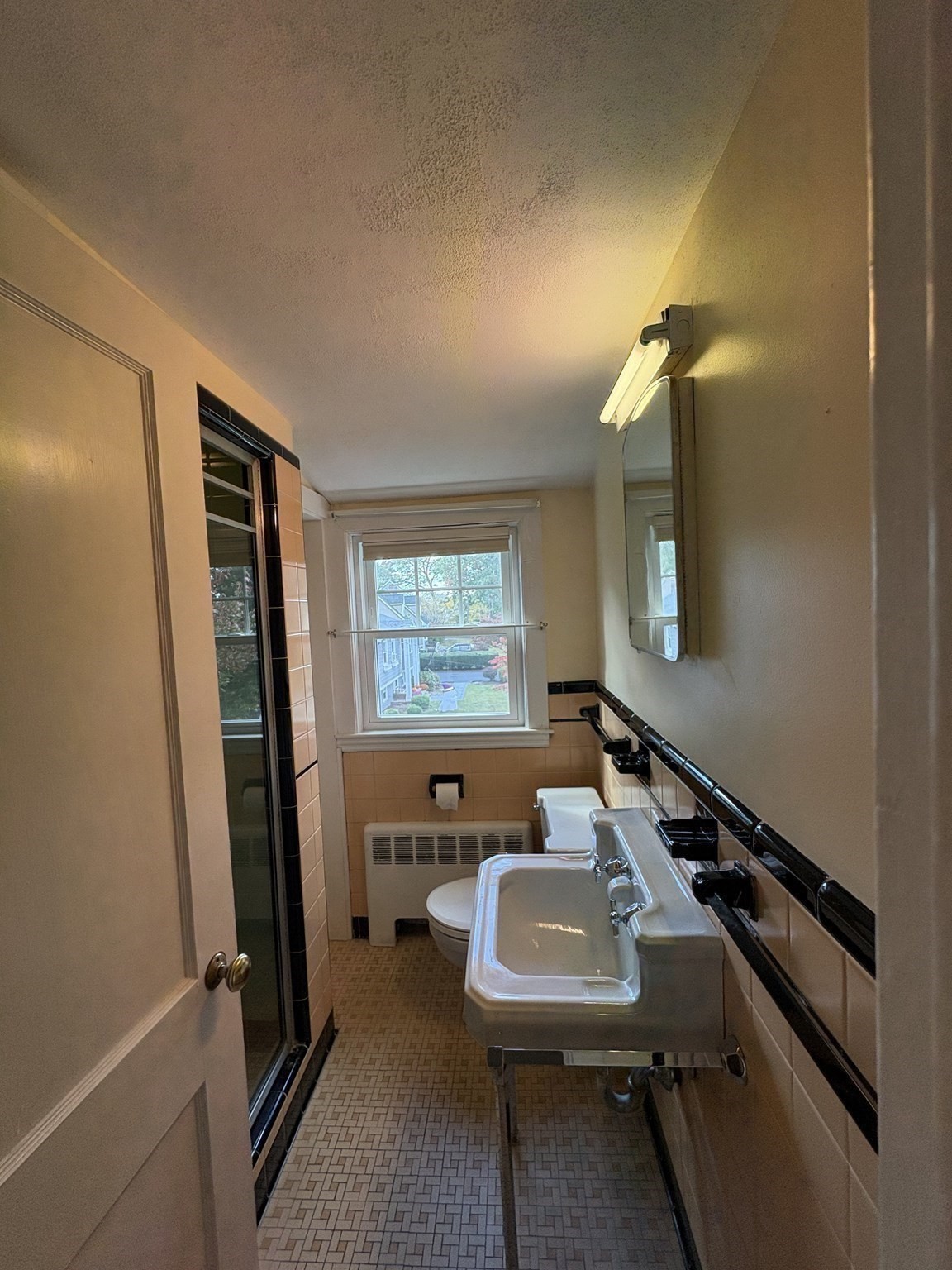 496 Nahatan St Property Photo 16