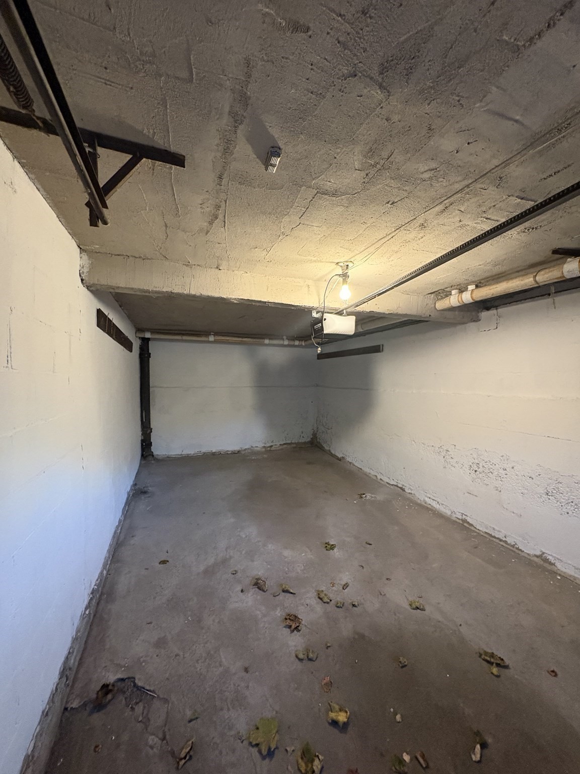 496 Nahatan St Property Photo 22