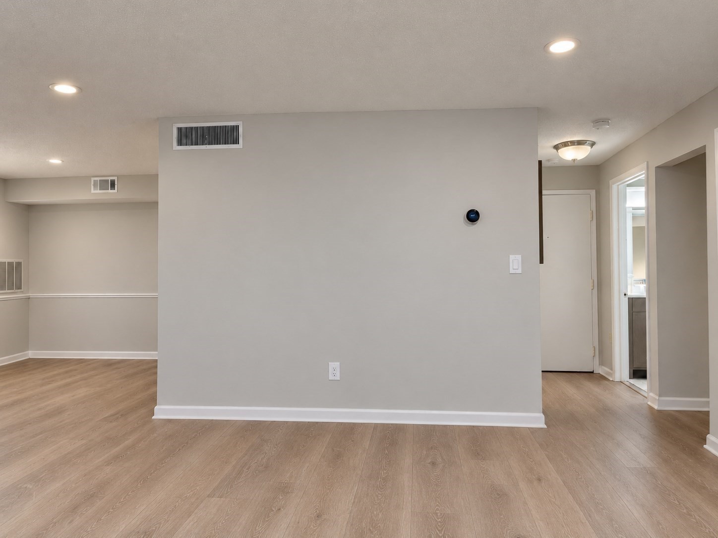 6 Beals Cove Rd # G Property Photo 4