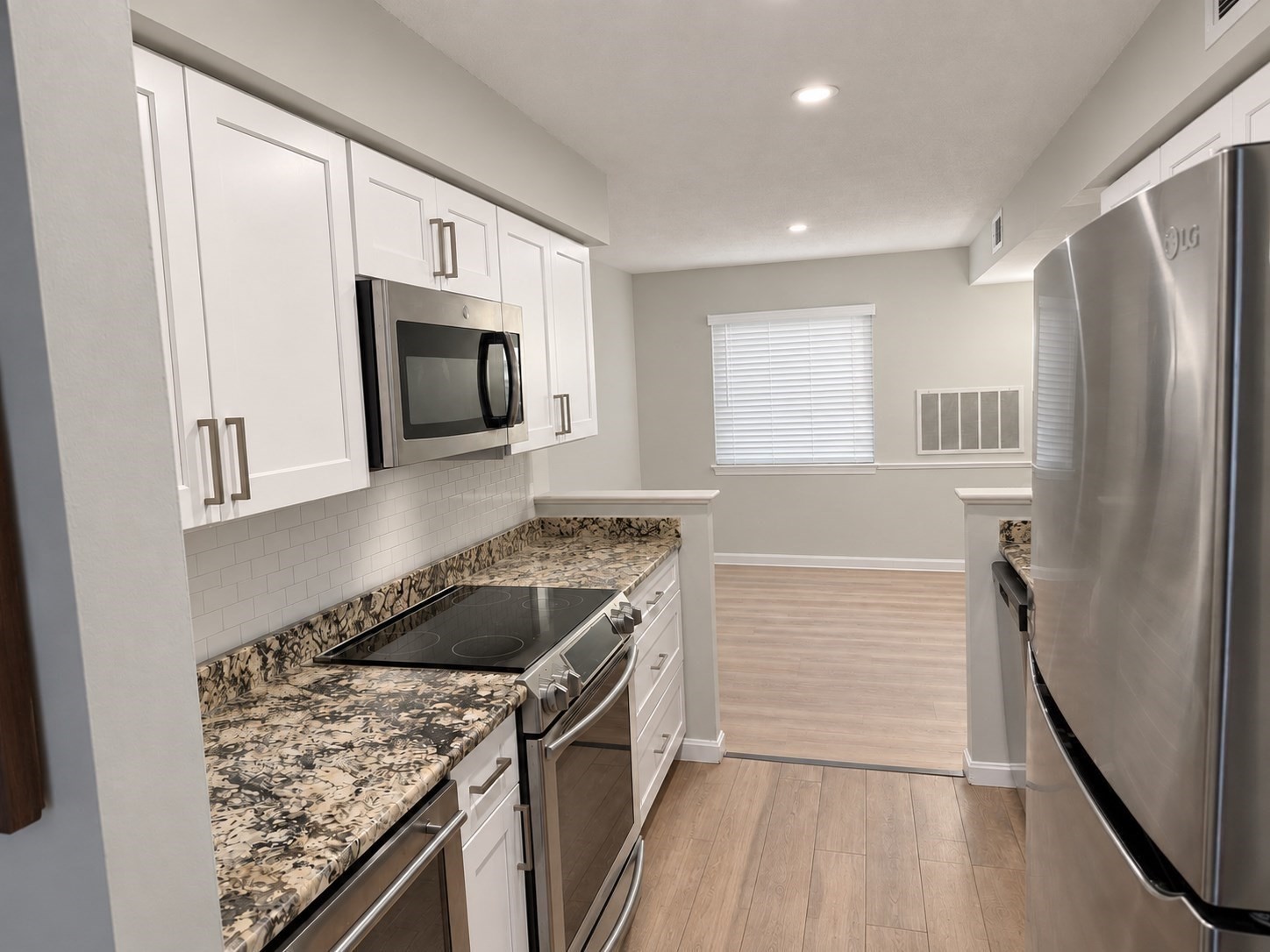 6 Beals Cove Rd # G Property Photo 8