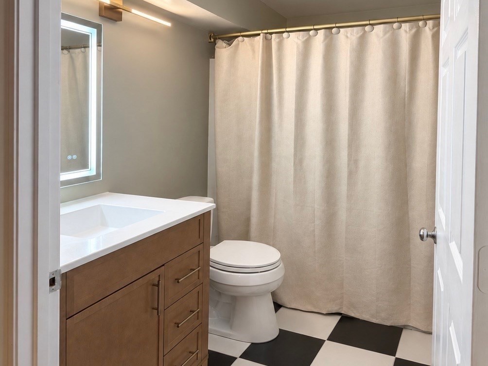 6 Beals Cove Rd # G Property Photo 9