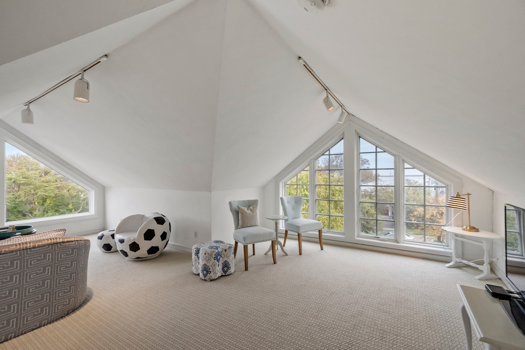 82 Marmion Way Property Photo 25