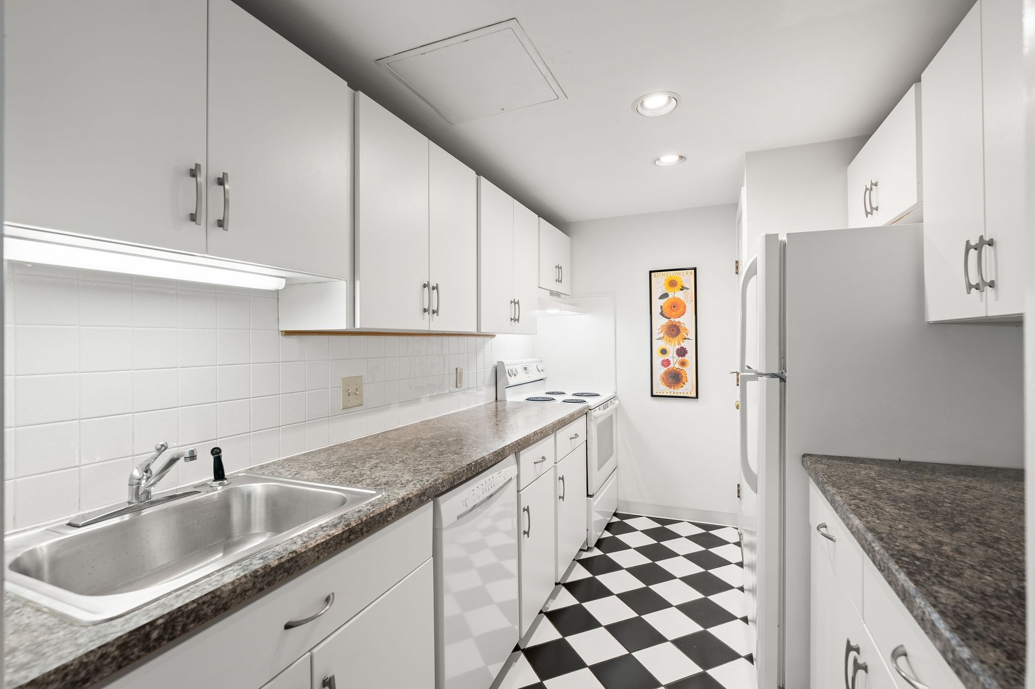 21 Linden Street # 301 Property Photo 15