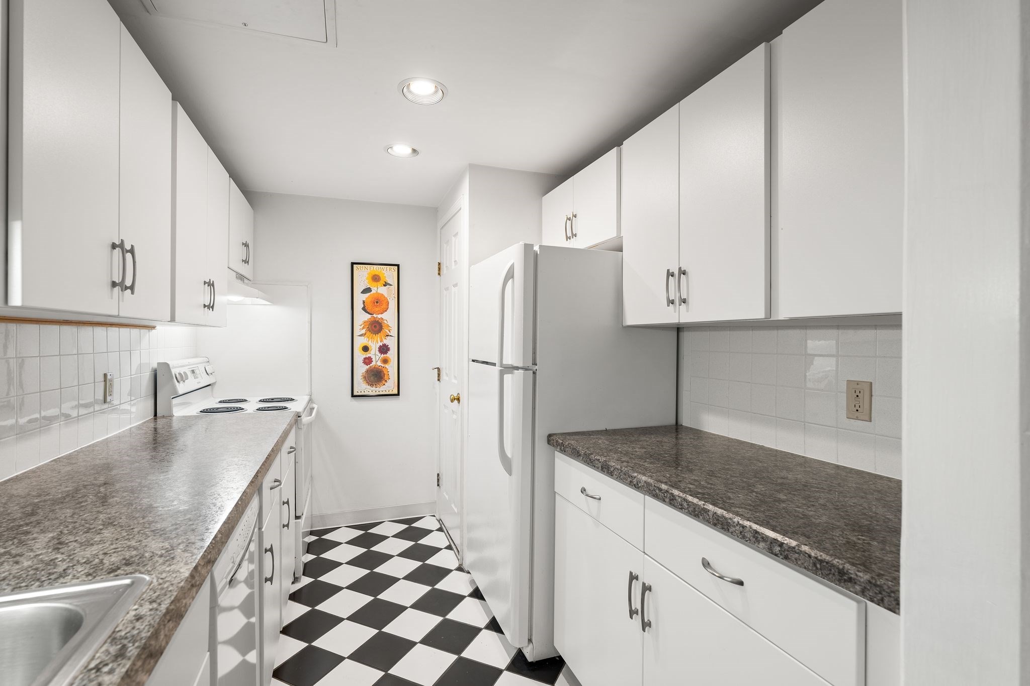 21 Linden Street # 301 Property Photo 17
