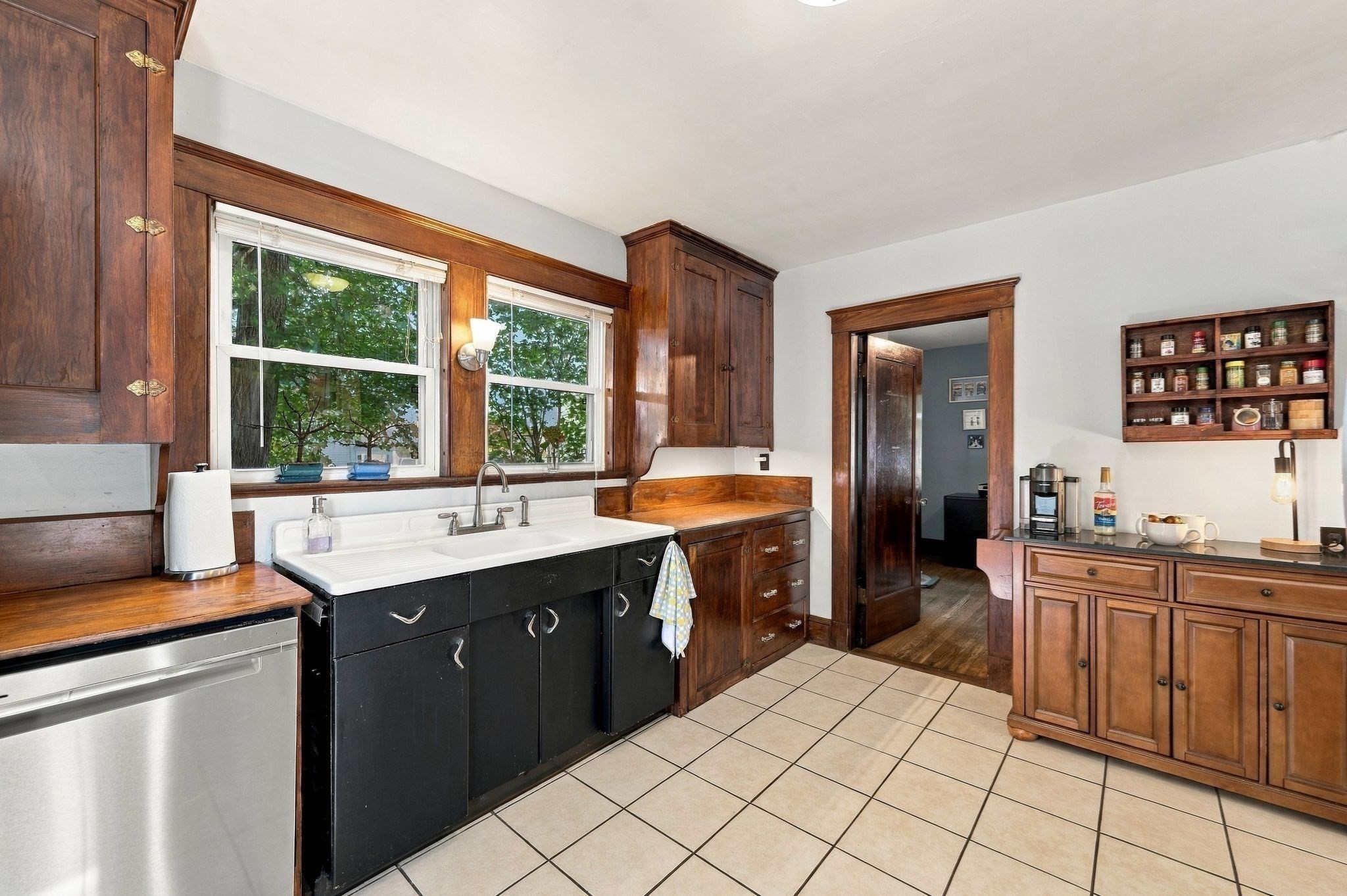 20 Canessa Ter Property Photo 5
