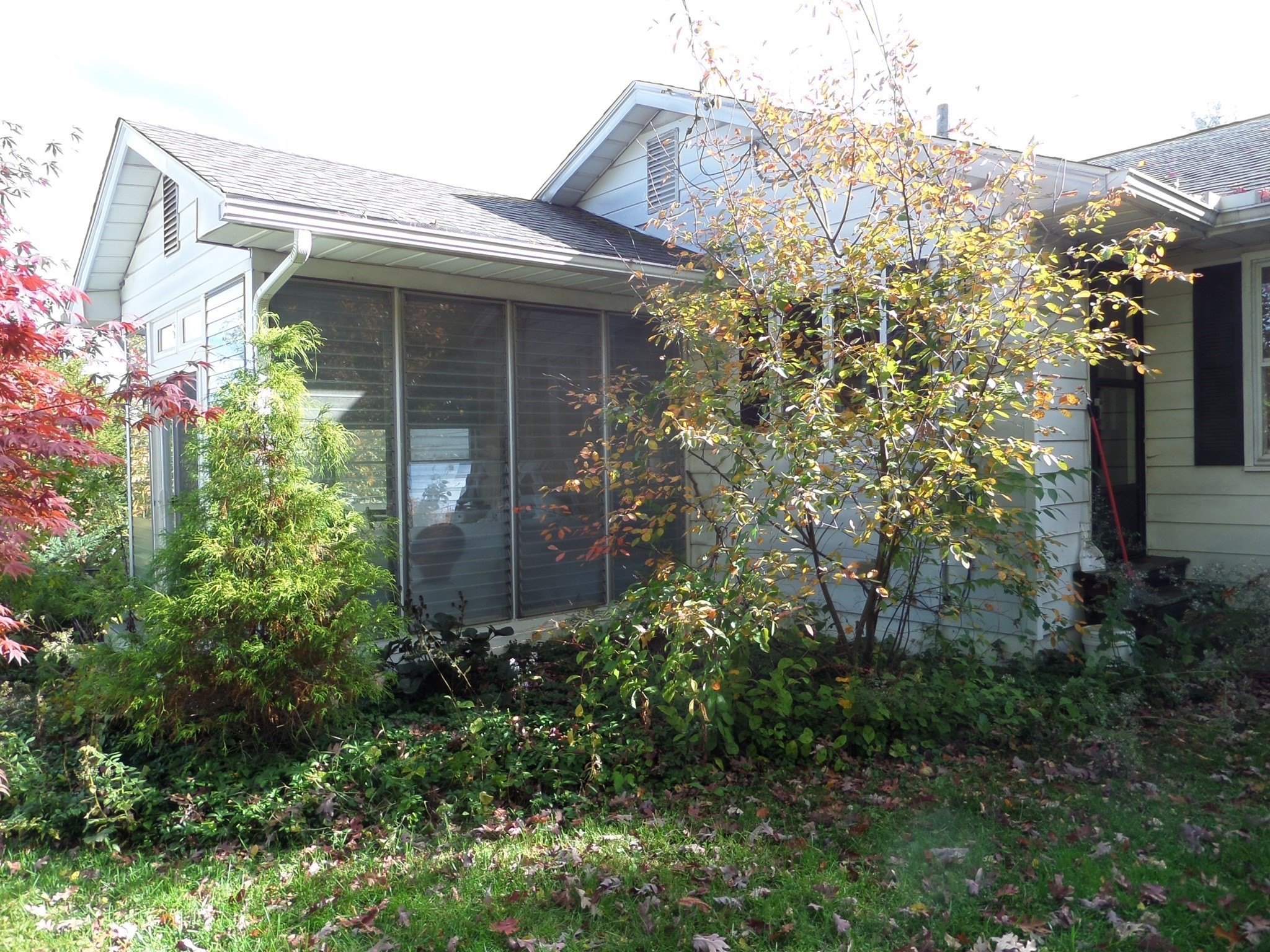 76 Hillview Rd Property Photo 6