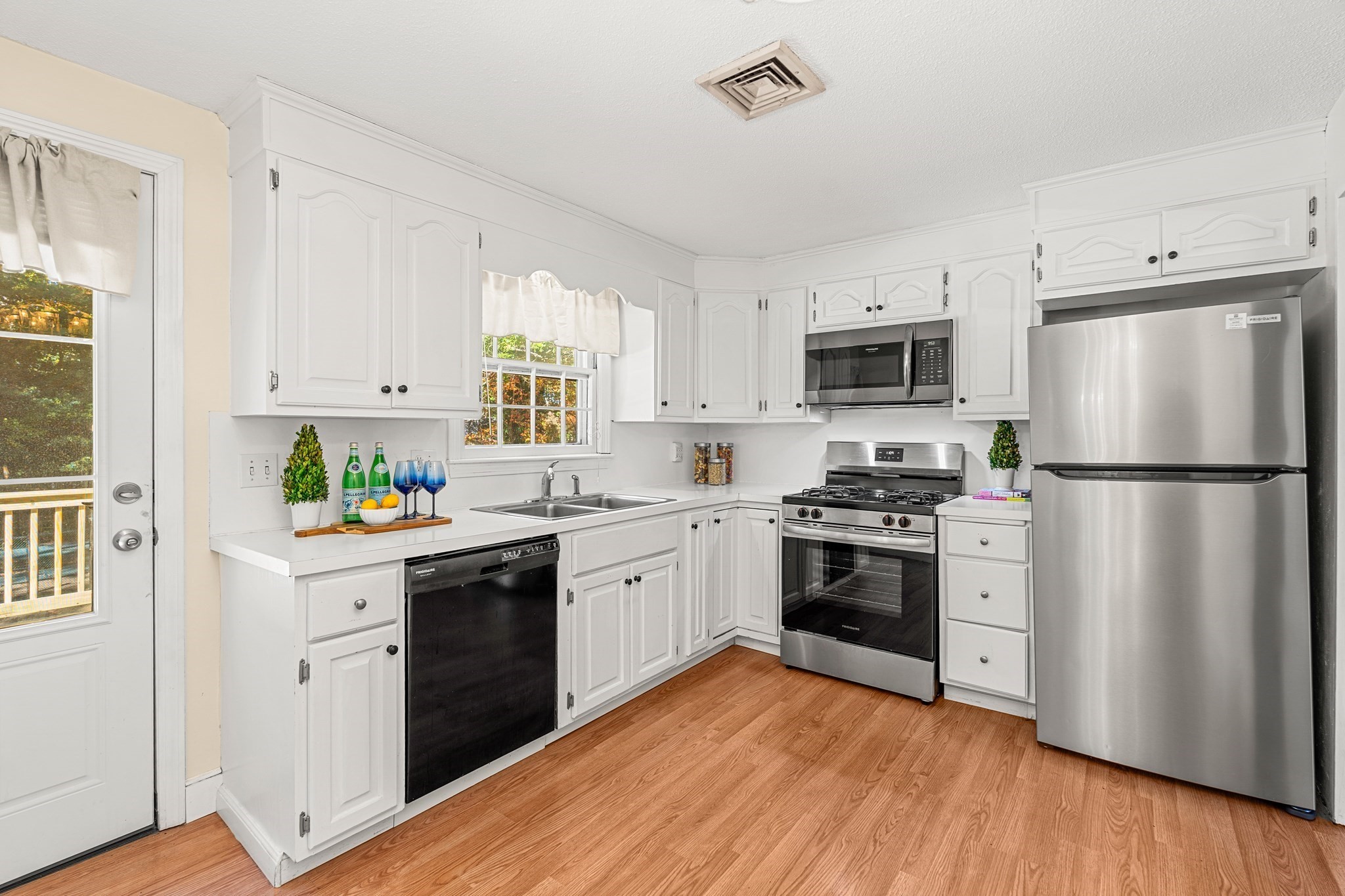 72 Alden Road Property Photo 11