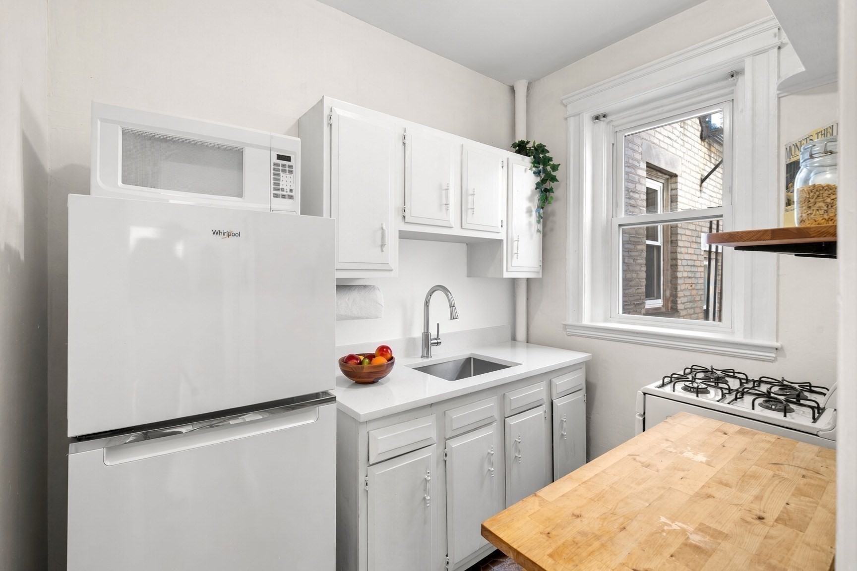 1840 Commonwealth Ave # 8 Property Photo 9