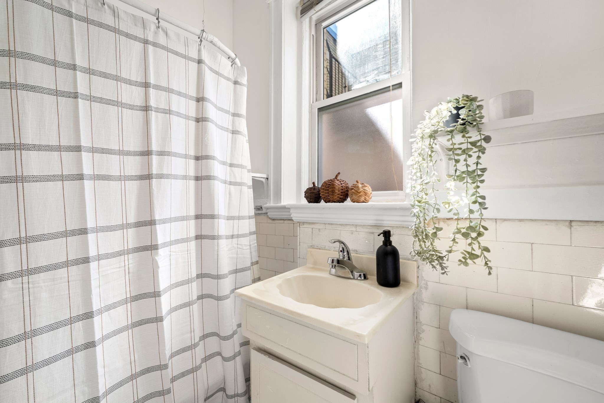 1840 Commonwealth Ave # 8 Property Photo 12