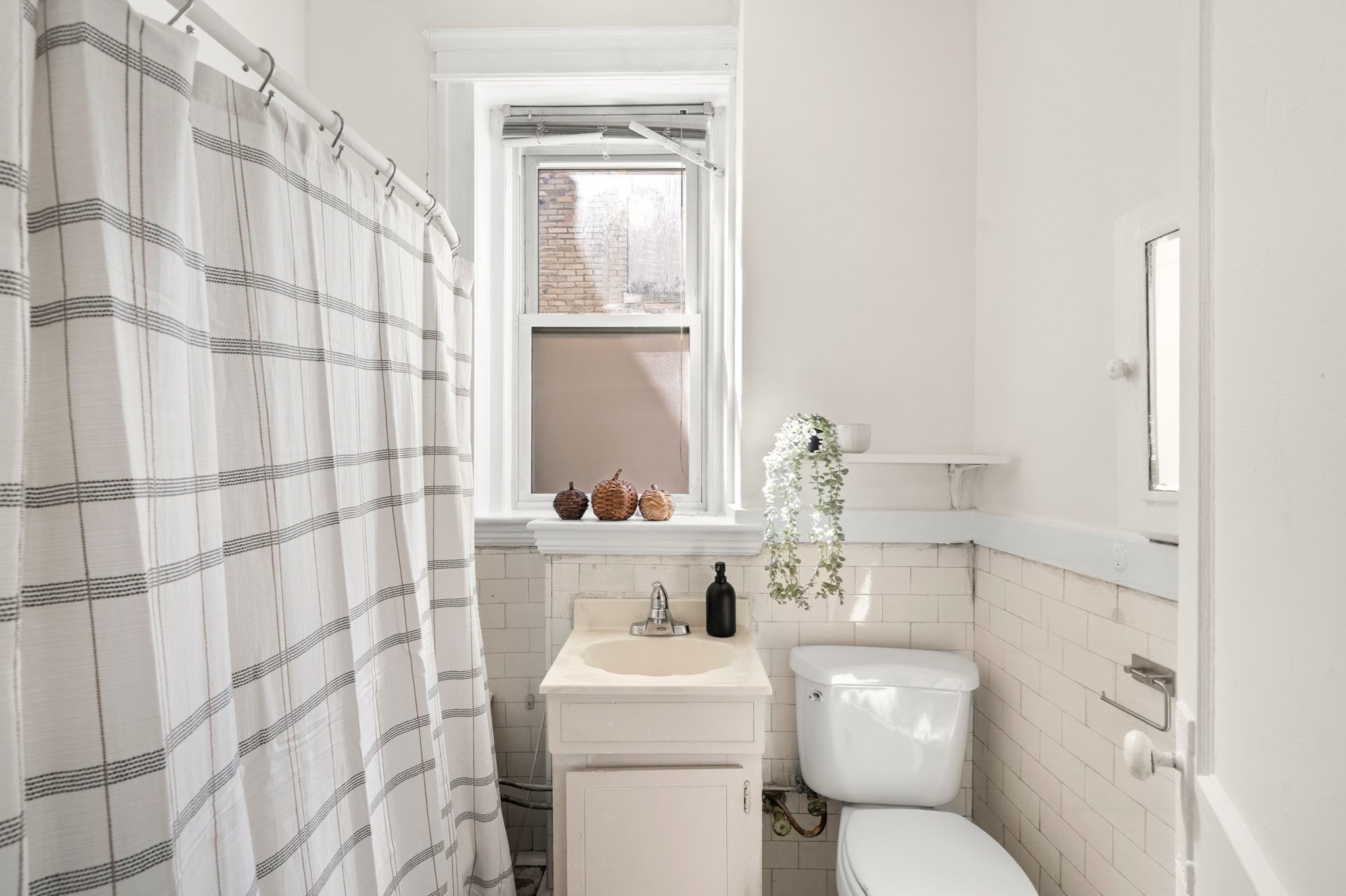 1840 Commonwealth Ave # 8 Property Photo 13