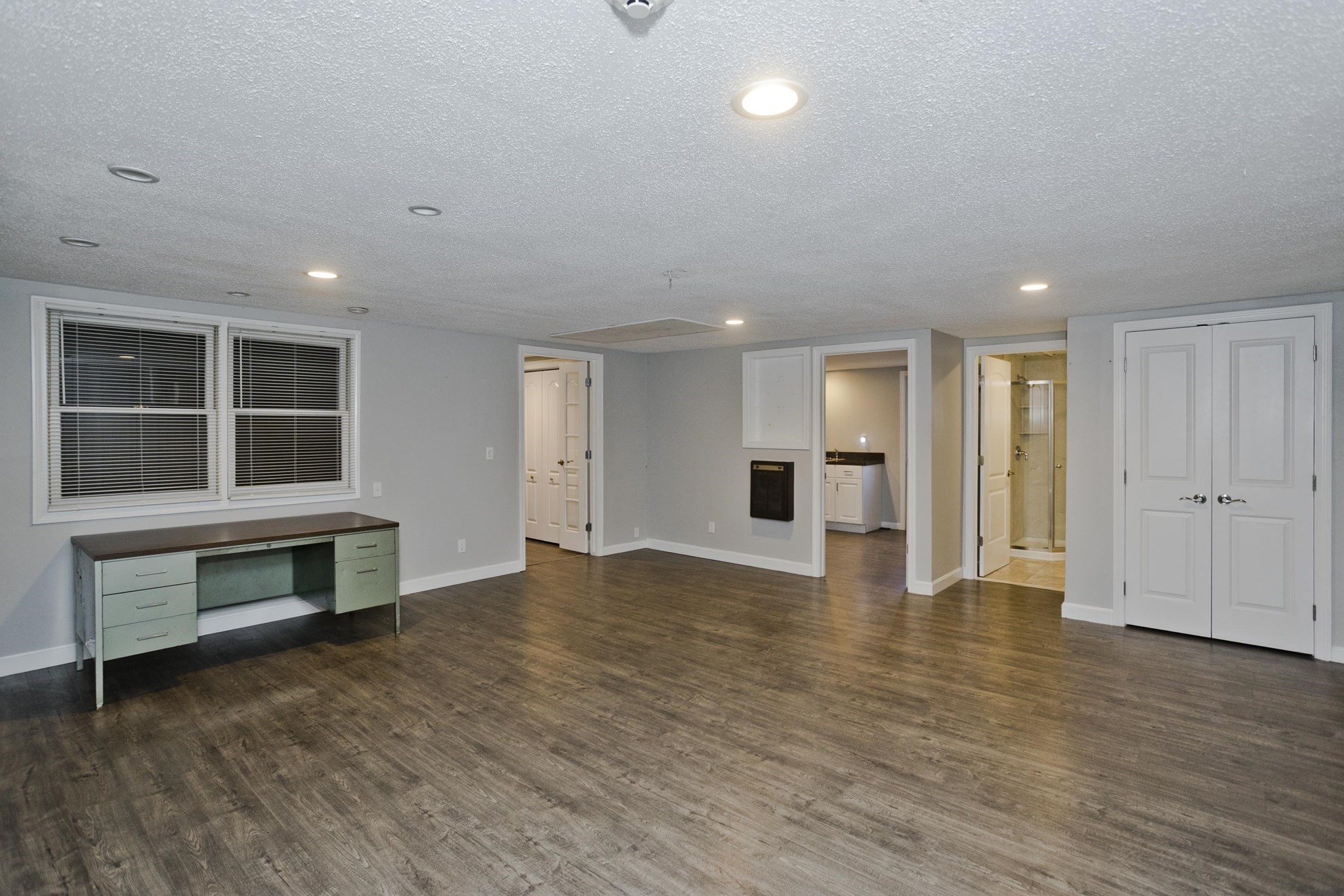 185 Miller St Property Photo 5