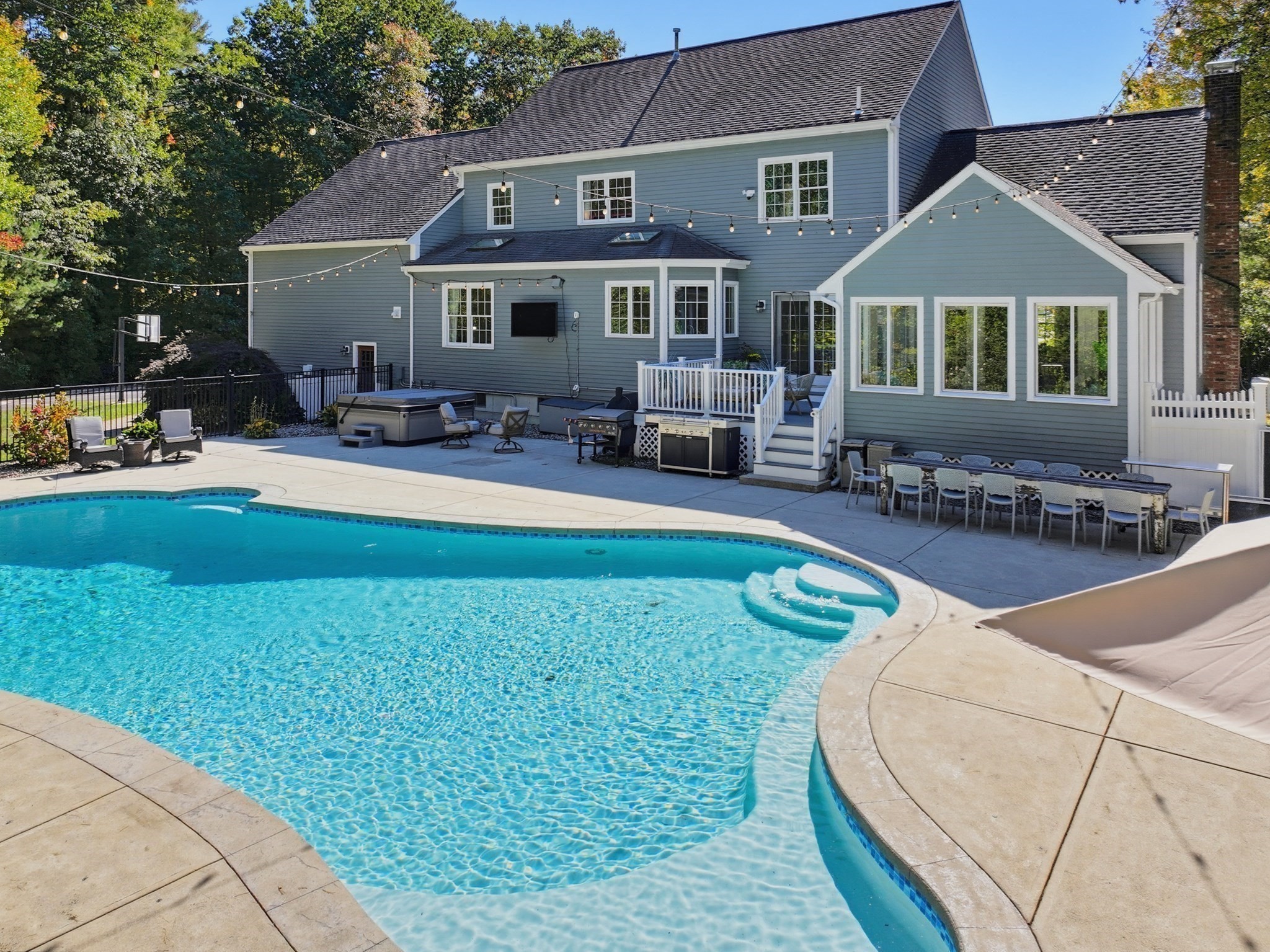 7 Chopin Ct Property Photo 8