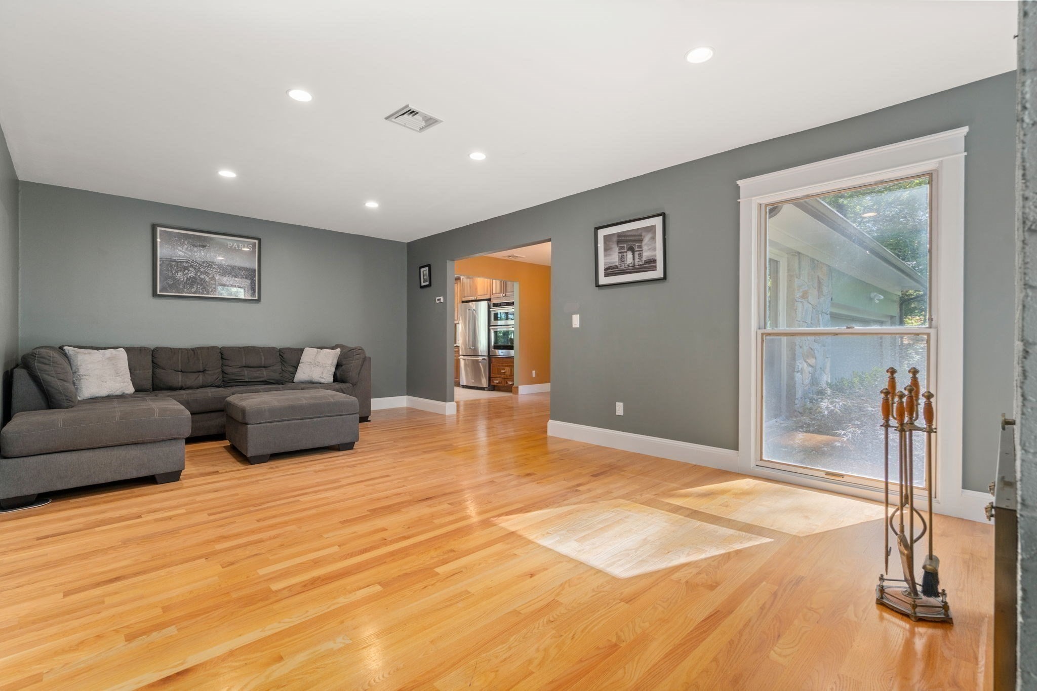 10 Lantern Rd Property Photo 15