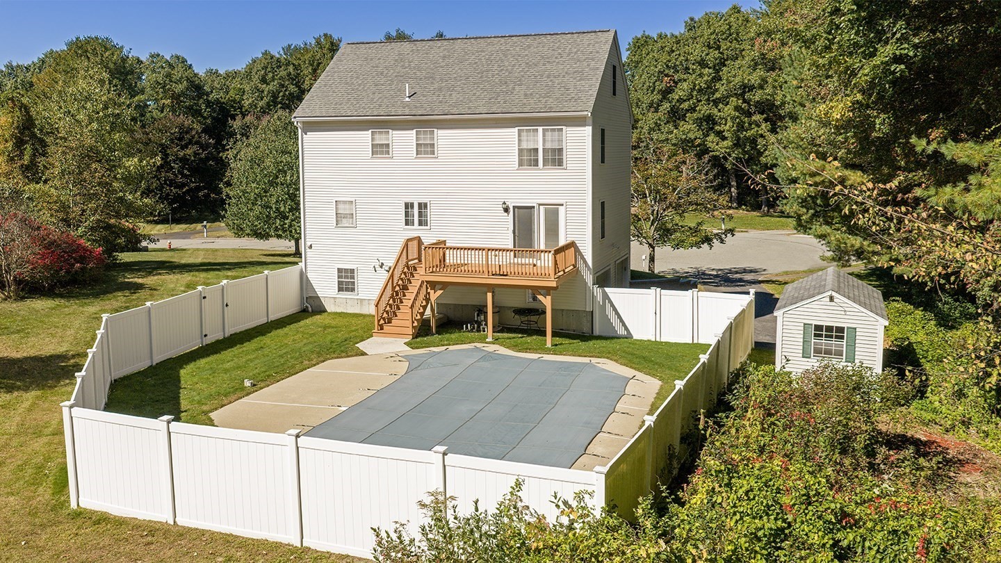 3 Etta Rd Property Photo 6