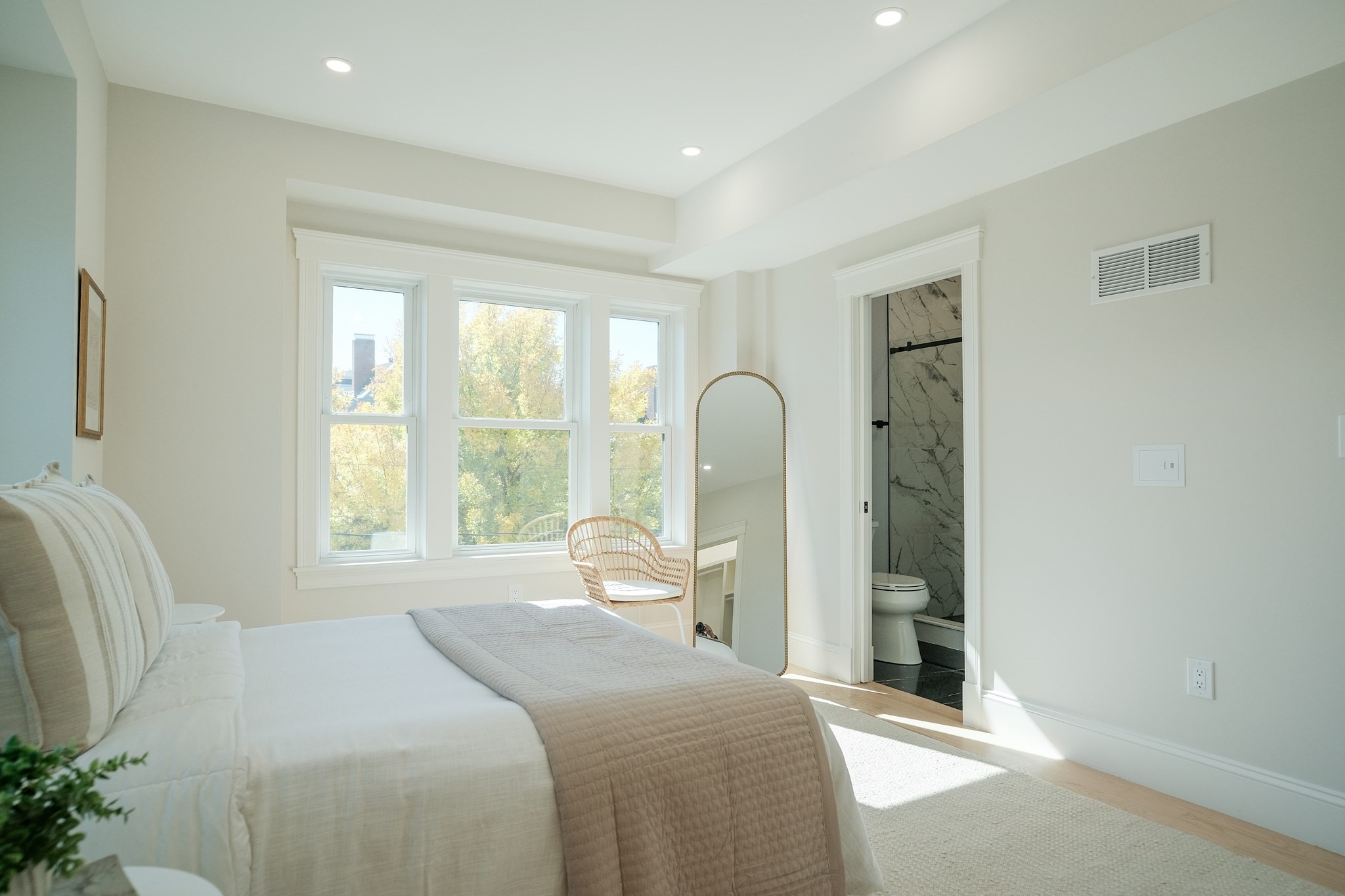 43 Boston St # C Property Photo 11
