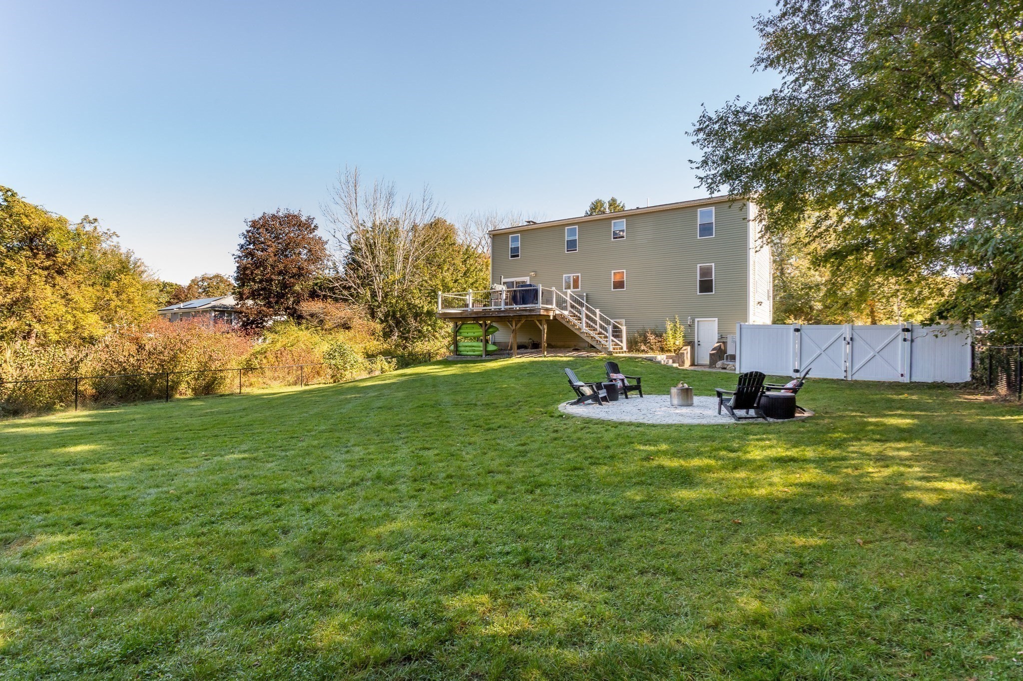 2035 Washington St Property Photo 6