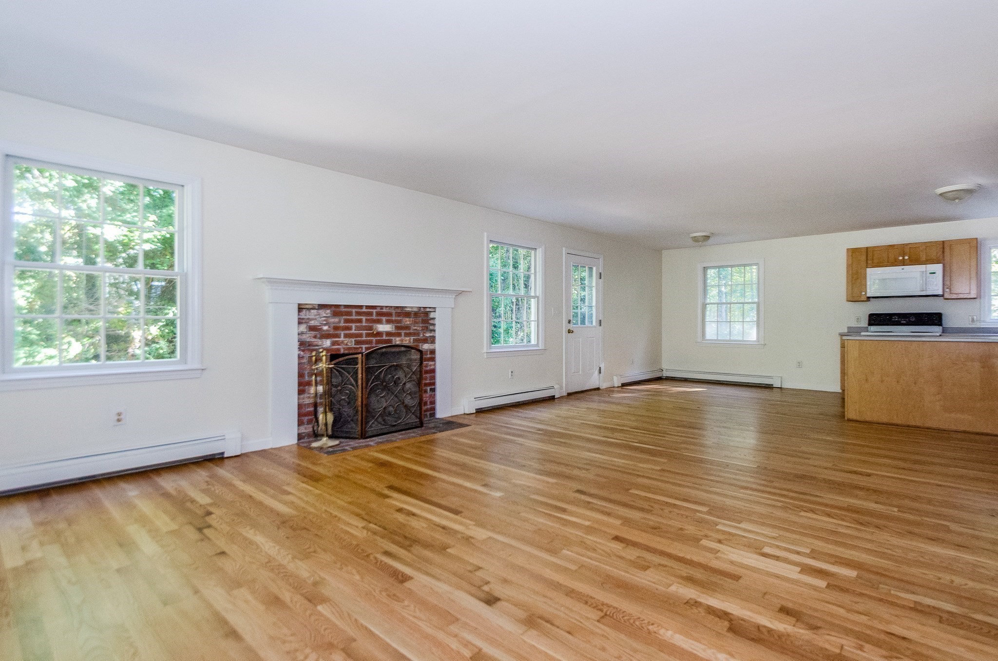 24 Foster St Property Photo 4