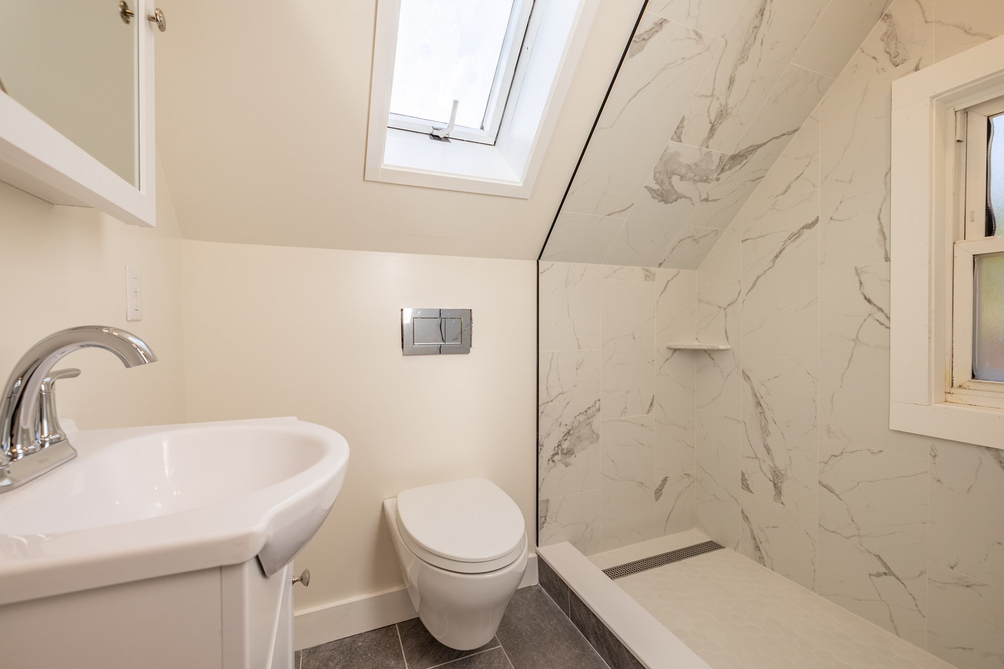 365 Whiting Avenue # 3 Property Photo 9