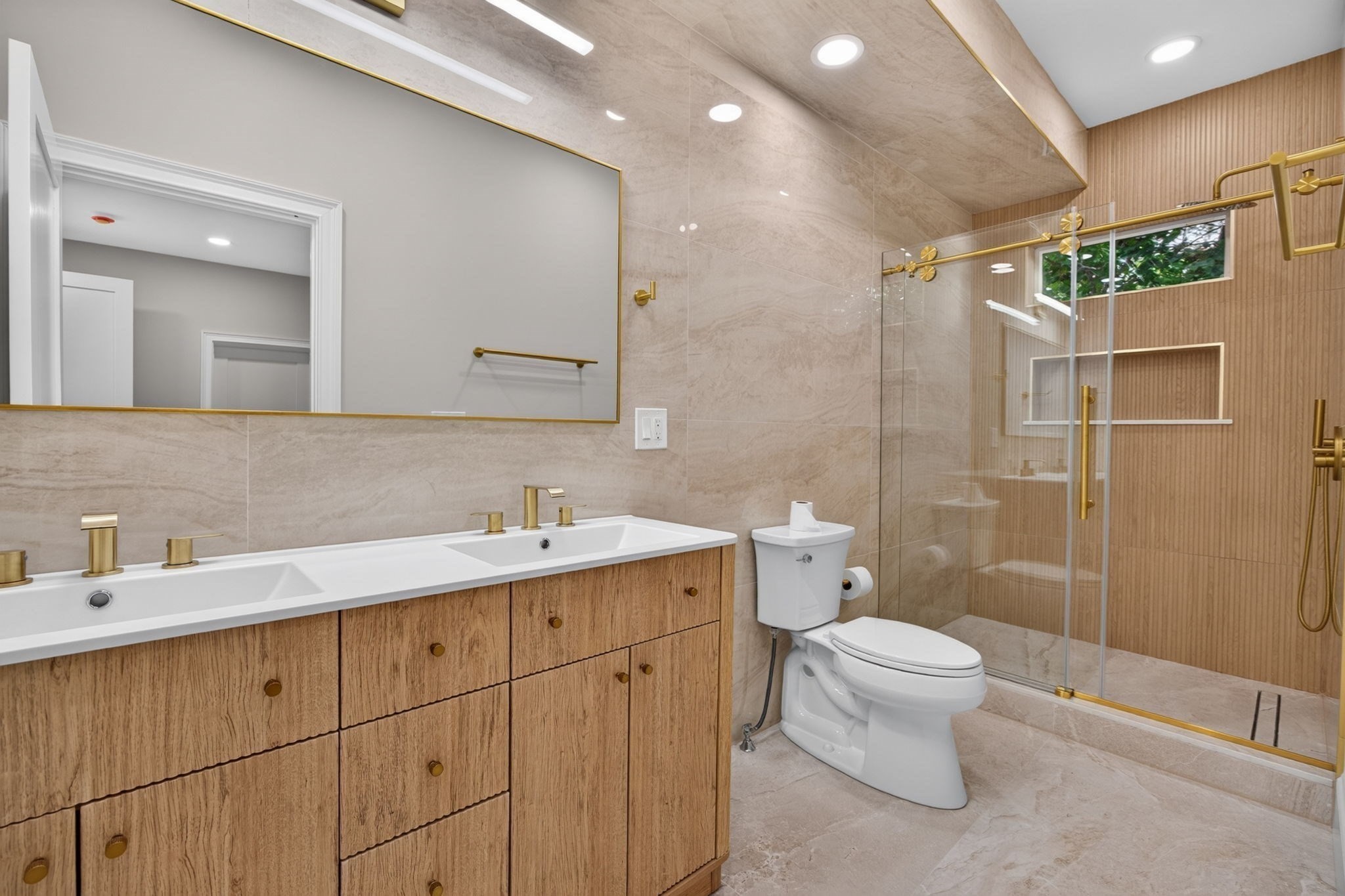 737 Somerville Ave # B Property Photo 12
