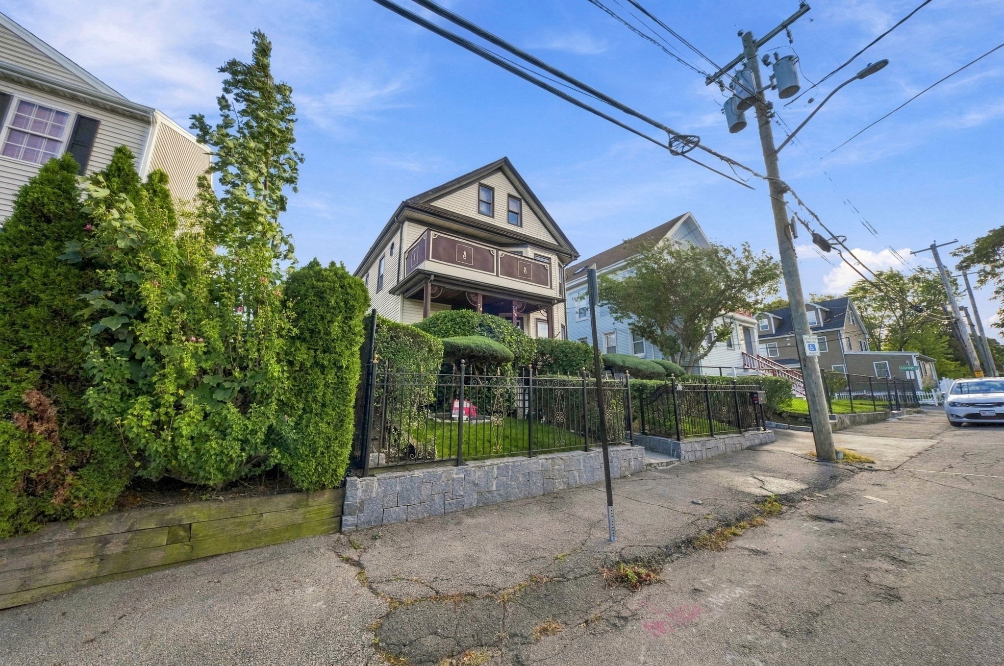 24-26 Walnut St Property Photo 2
