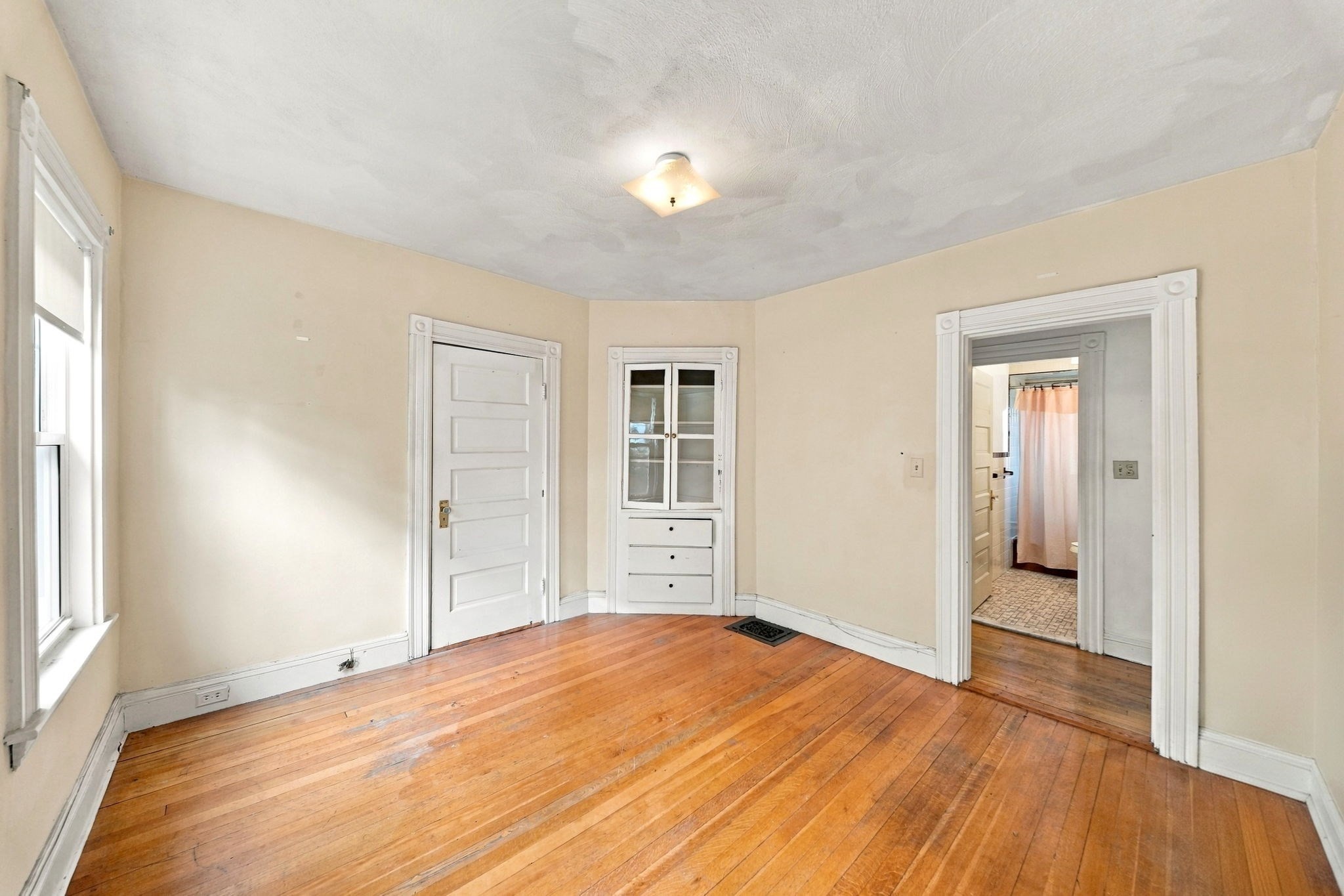 24-26 Walnut St Property Photo 20