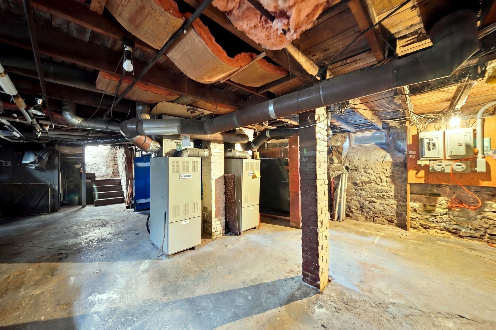 24-26 Walnut St Property Photo 41