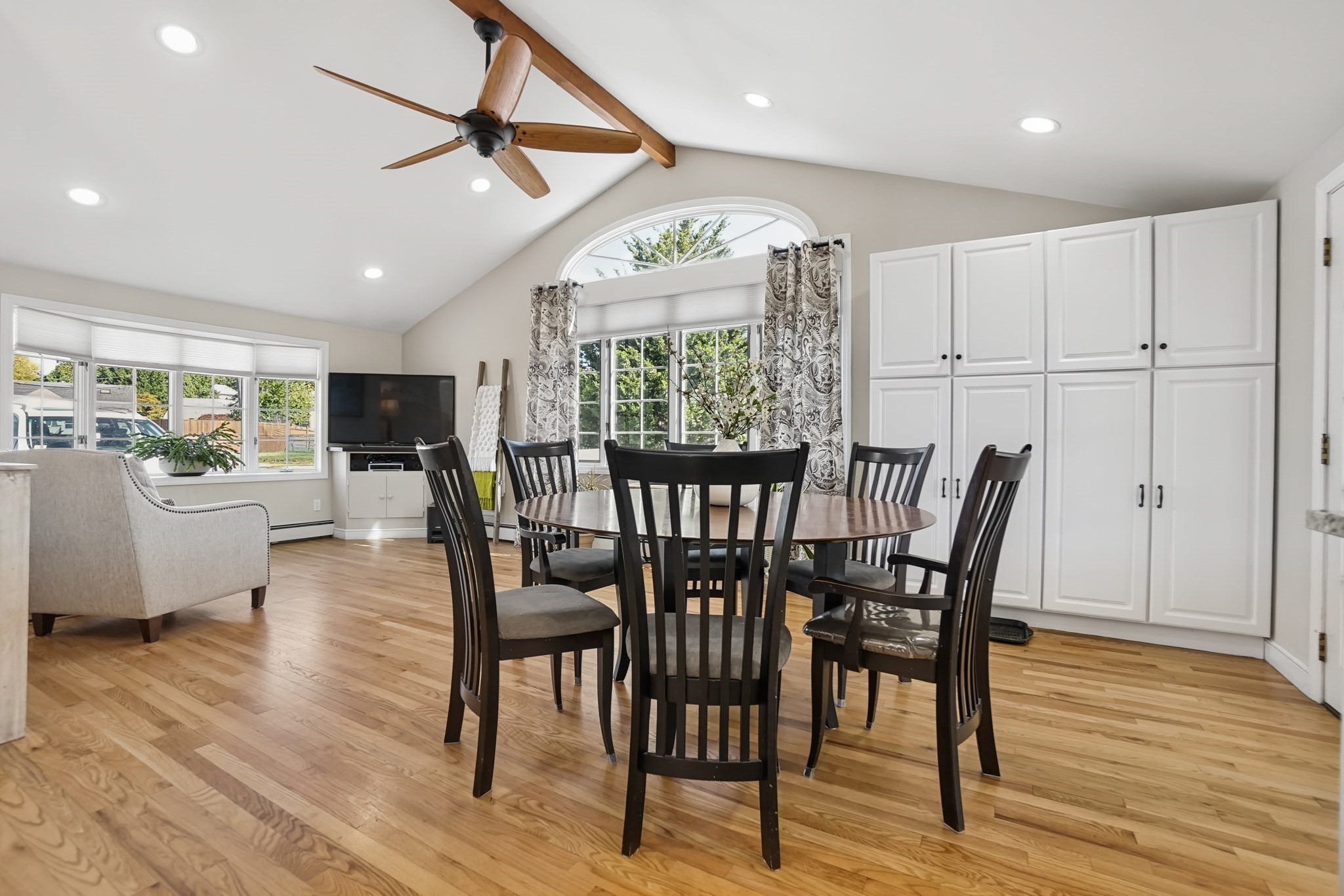46 Kenmore Road Property Photo 9