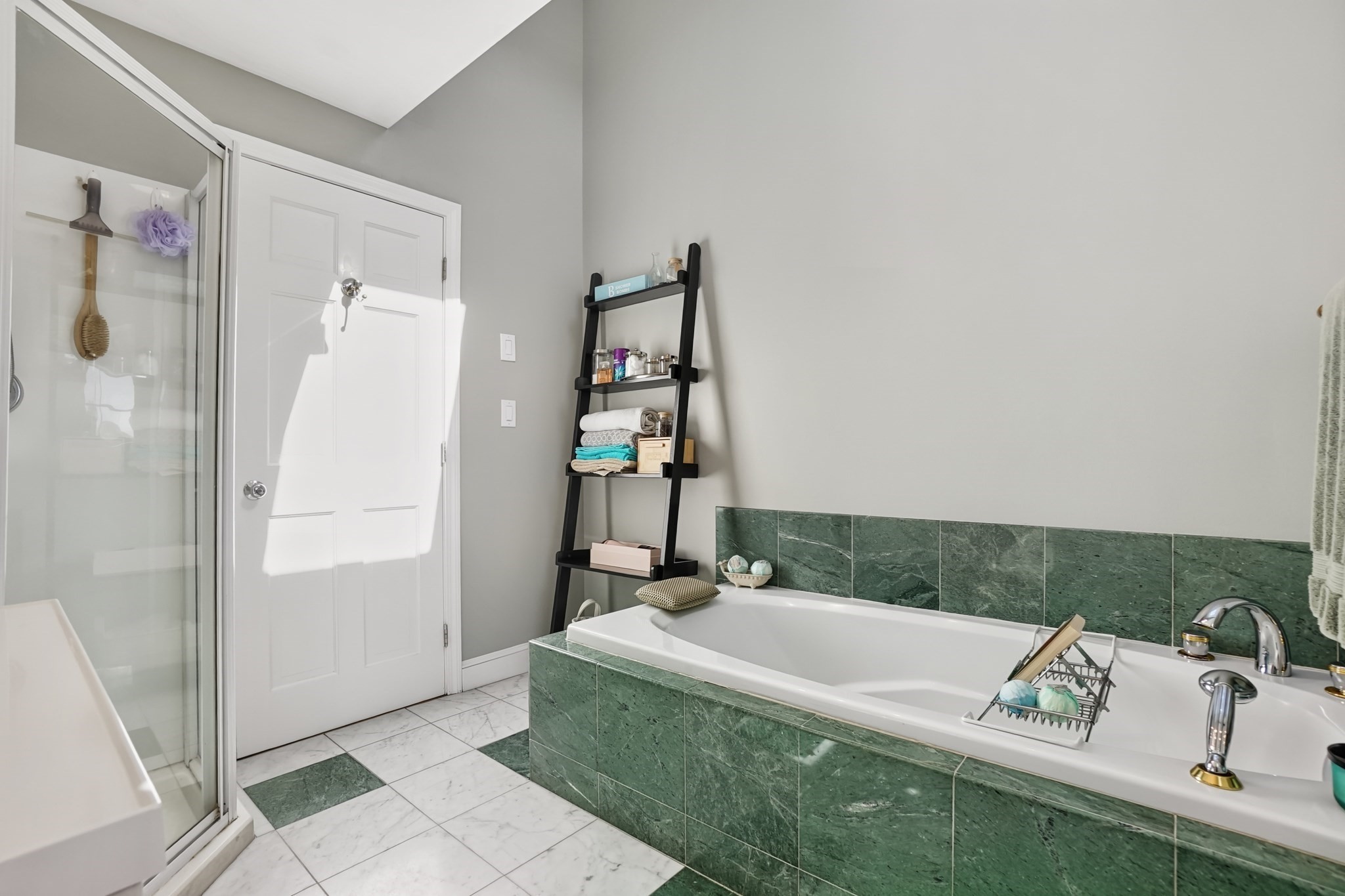 46 Kenmore Road Property Photo 23