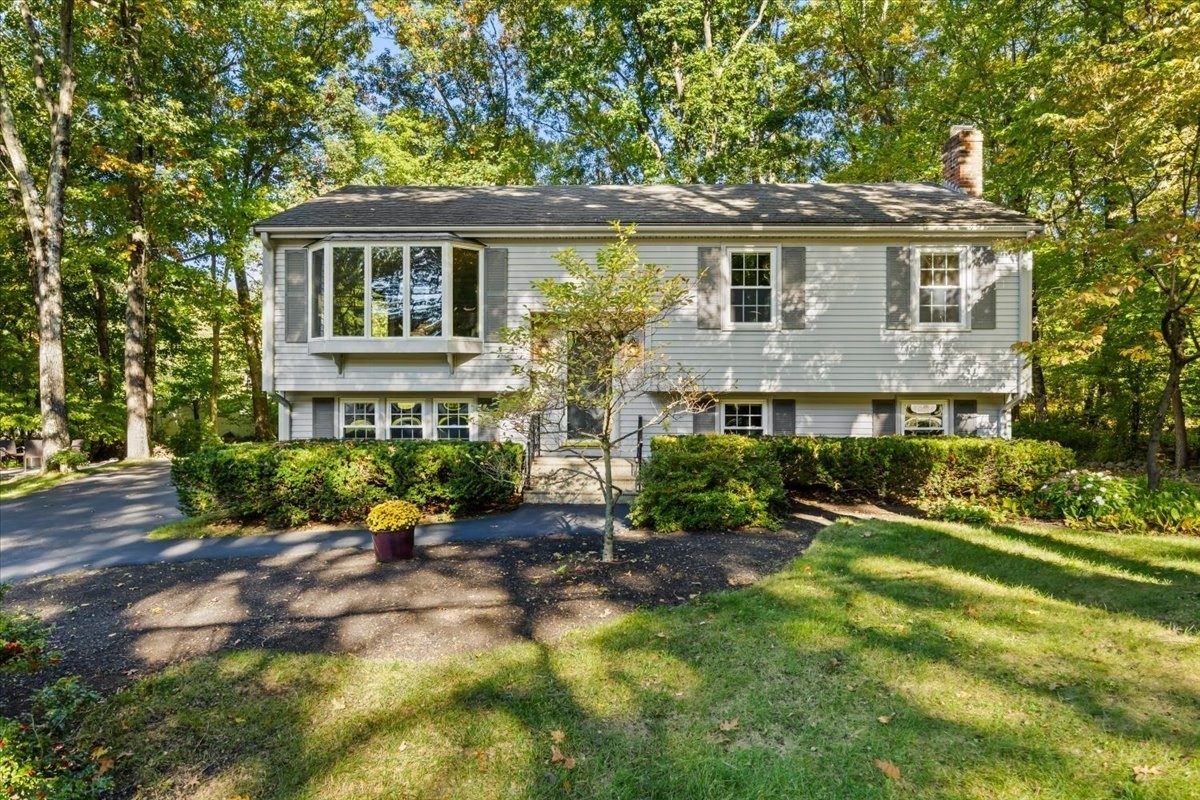 12 Bates Street Property Photo 1