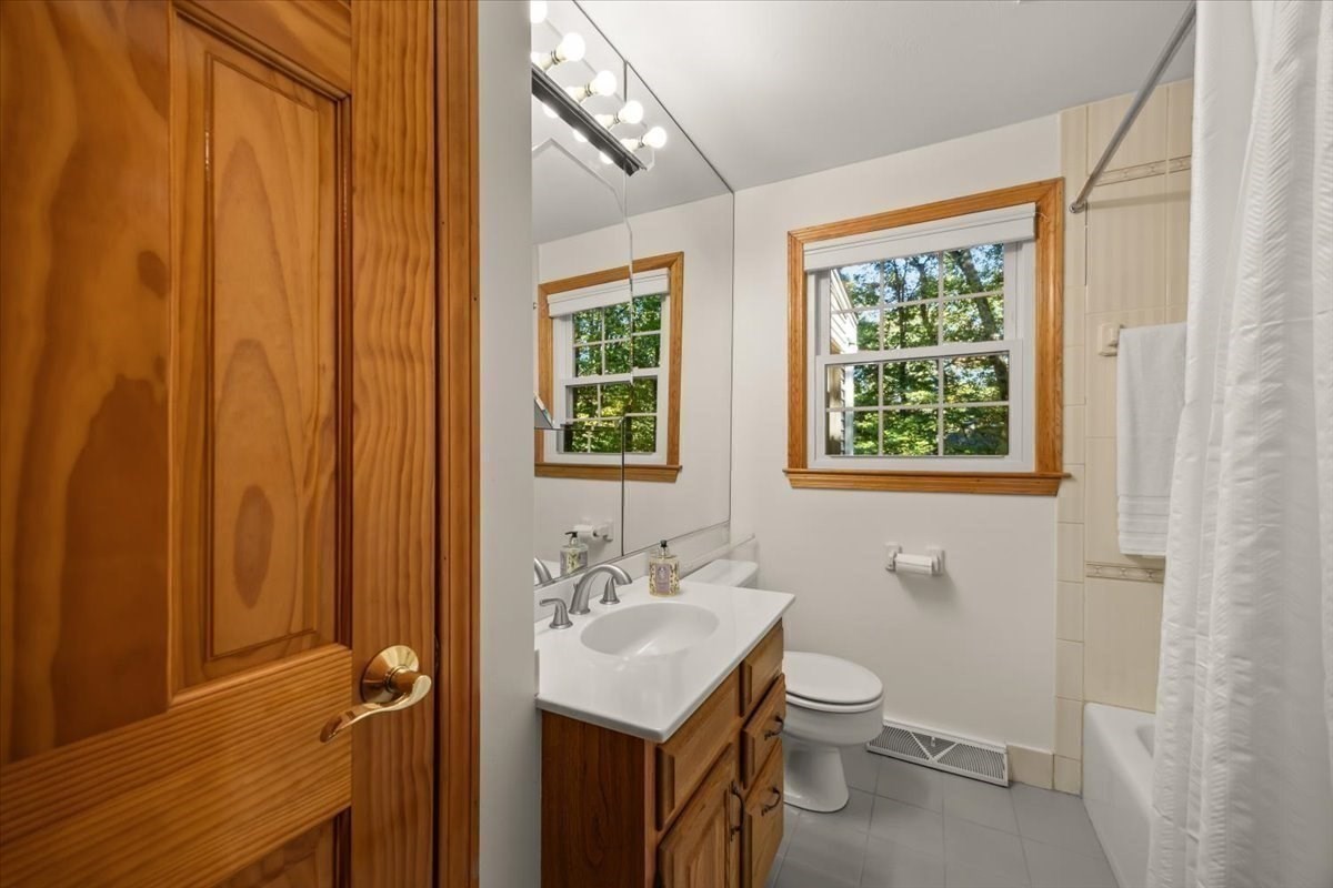 12 Bates Street Property Photo 24
