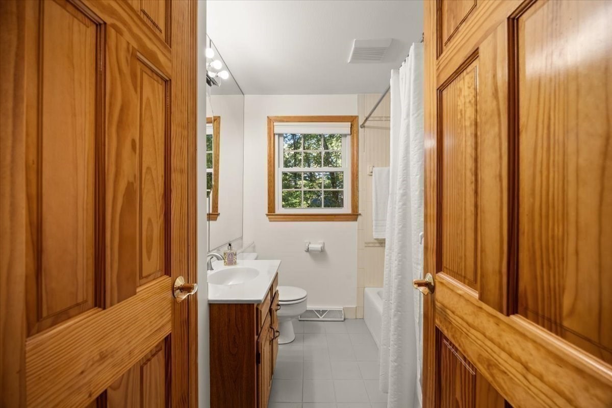 12 Bates Street Property Photo 25