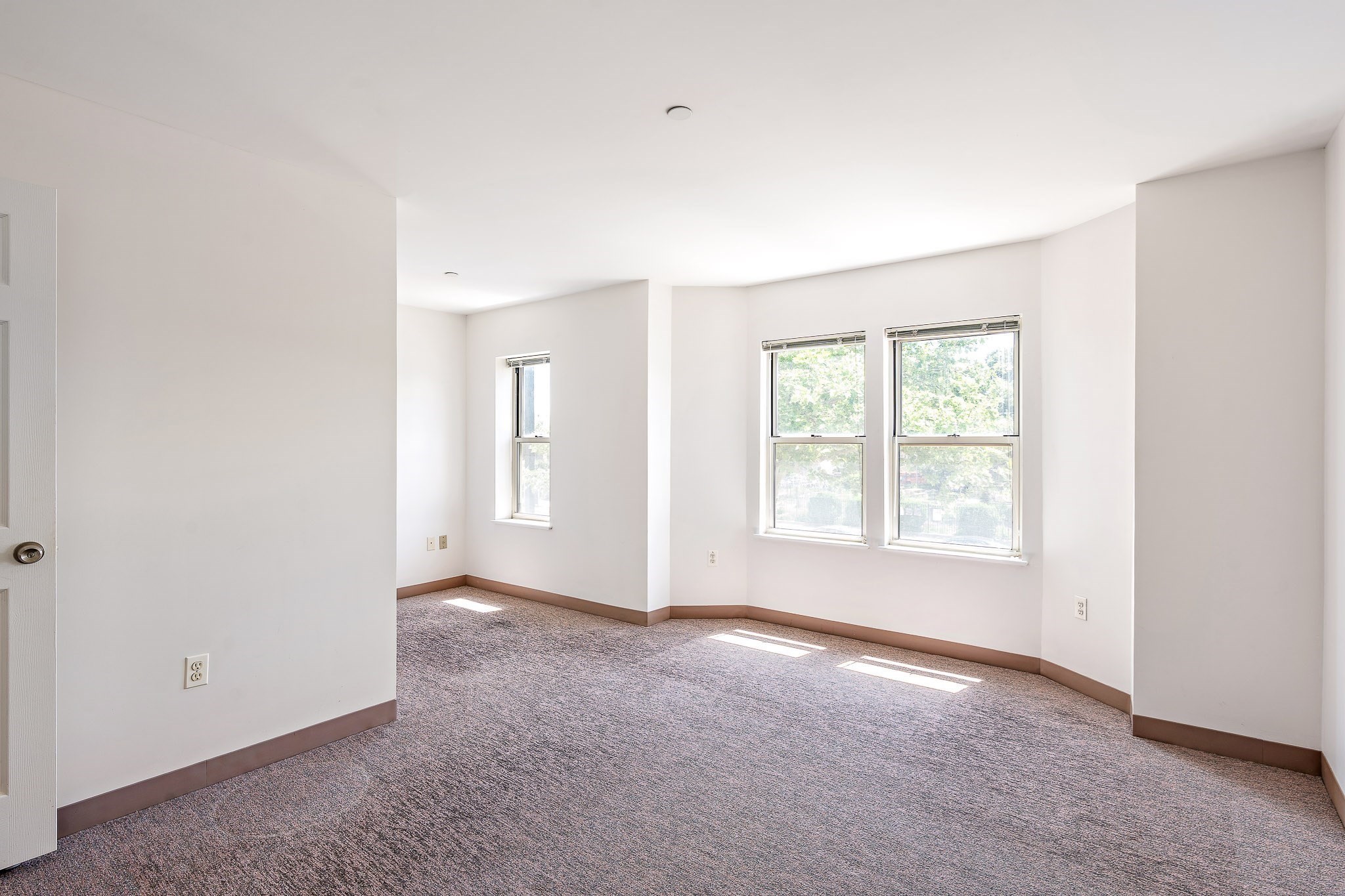 955-1 Tremont St. # 1 Property Photo 16