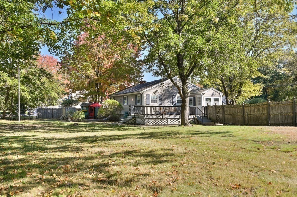 5 Barbara Ave Property Photo 4