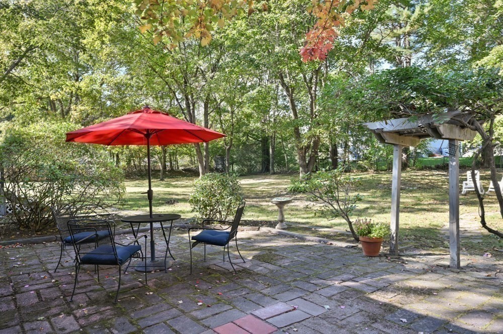 5 Barbara Ave Property Photo 39