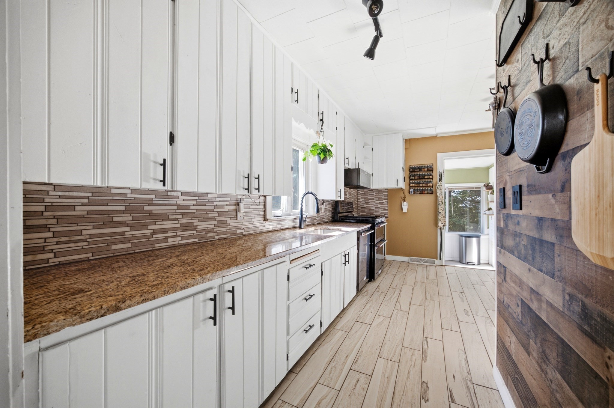 56 Lavalle Ave Property Photo 10