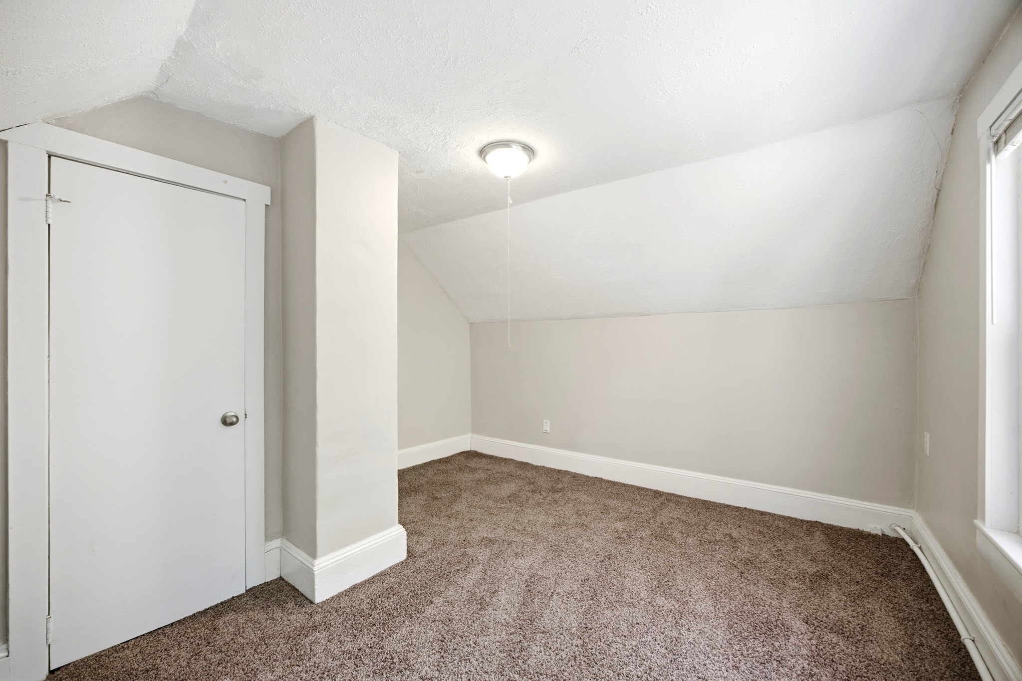 56 Lavalle Ave Property Photo 26
