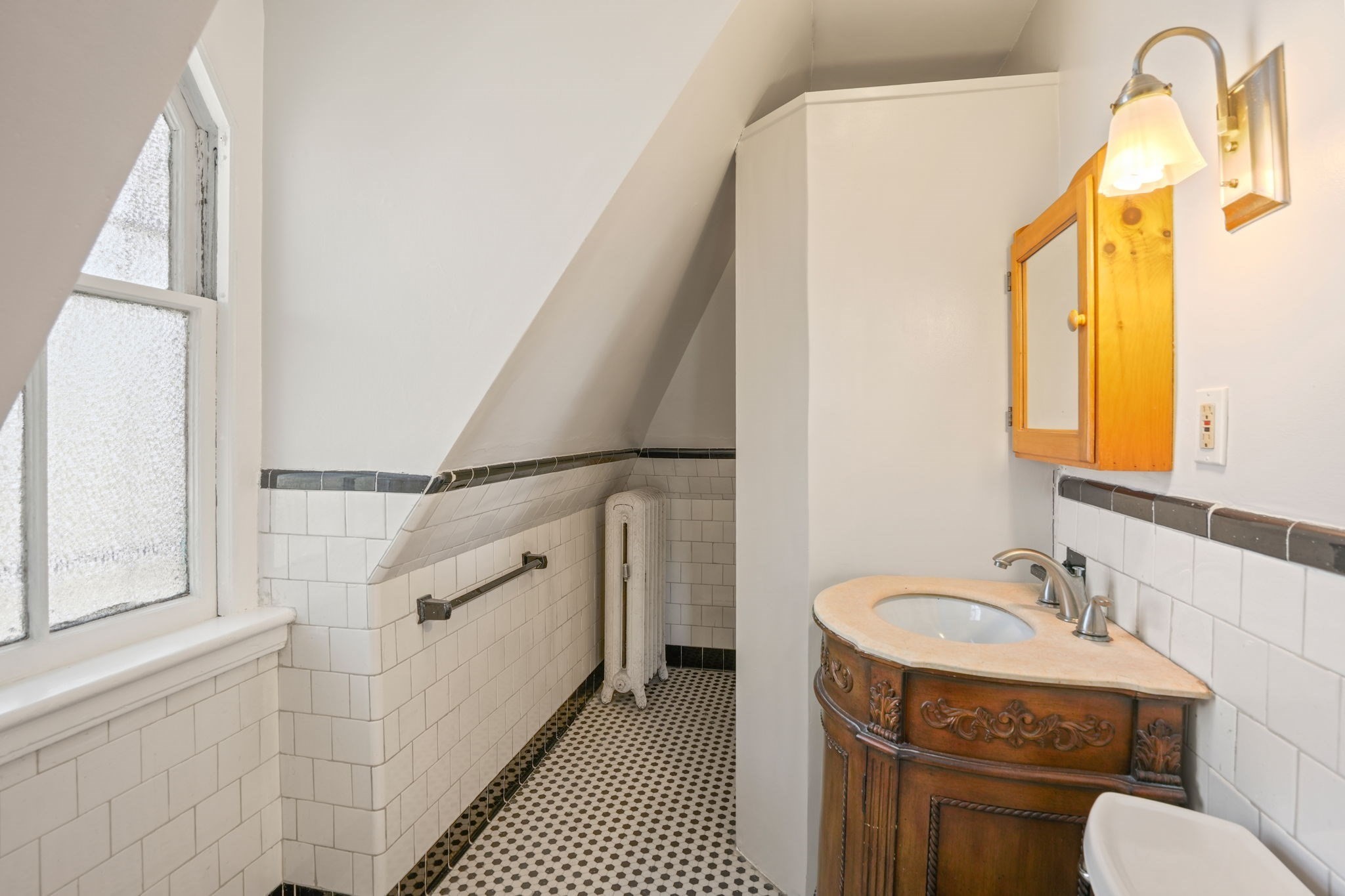 8 Claremont St # 3a Property Photo 10