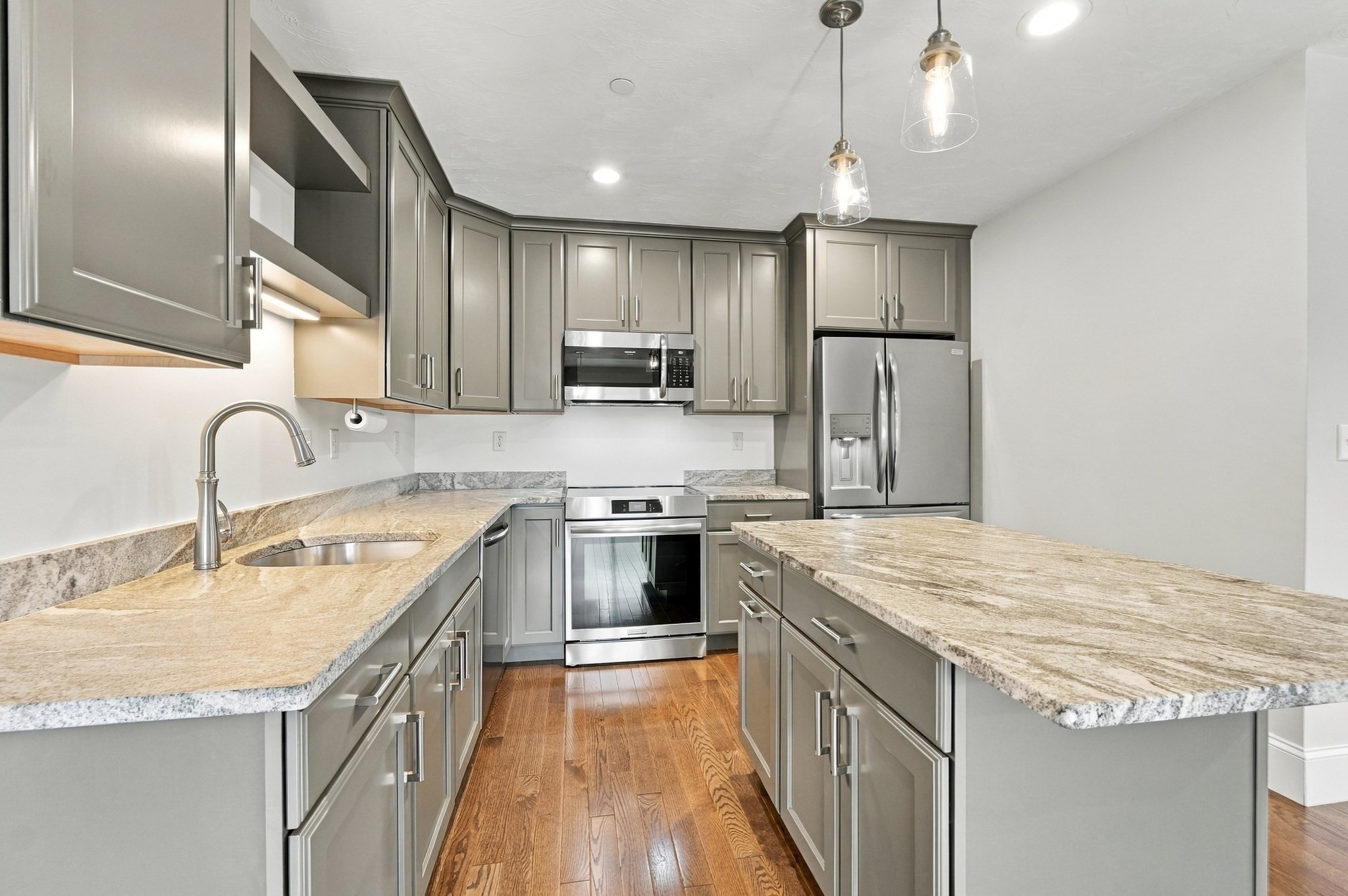 80 Lebaron Boulevard # 10 Property Photo 8