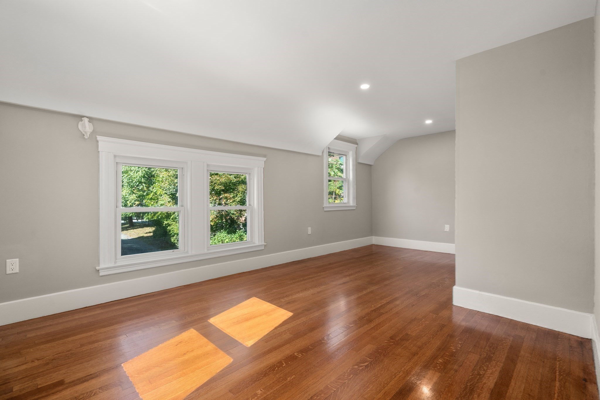 519 Highland Ave Property Photo 14