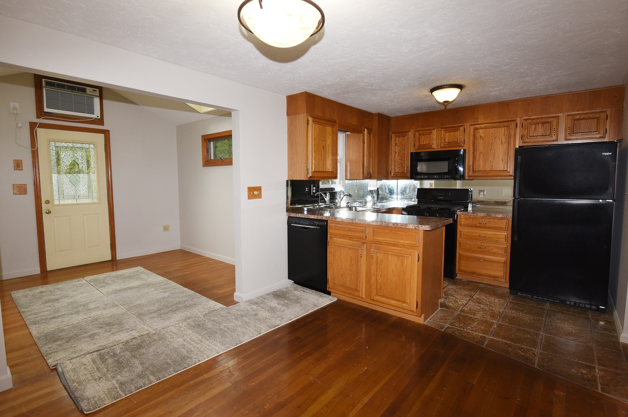 10 Lydon Ln # 1 Property Photo 15