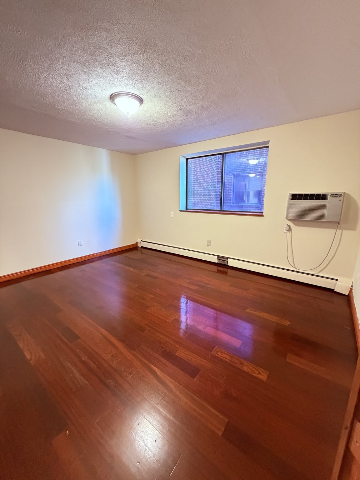 70 Lafayette # 19 Property Photo 4