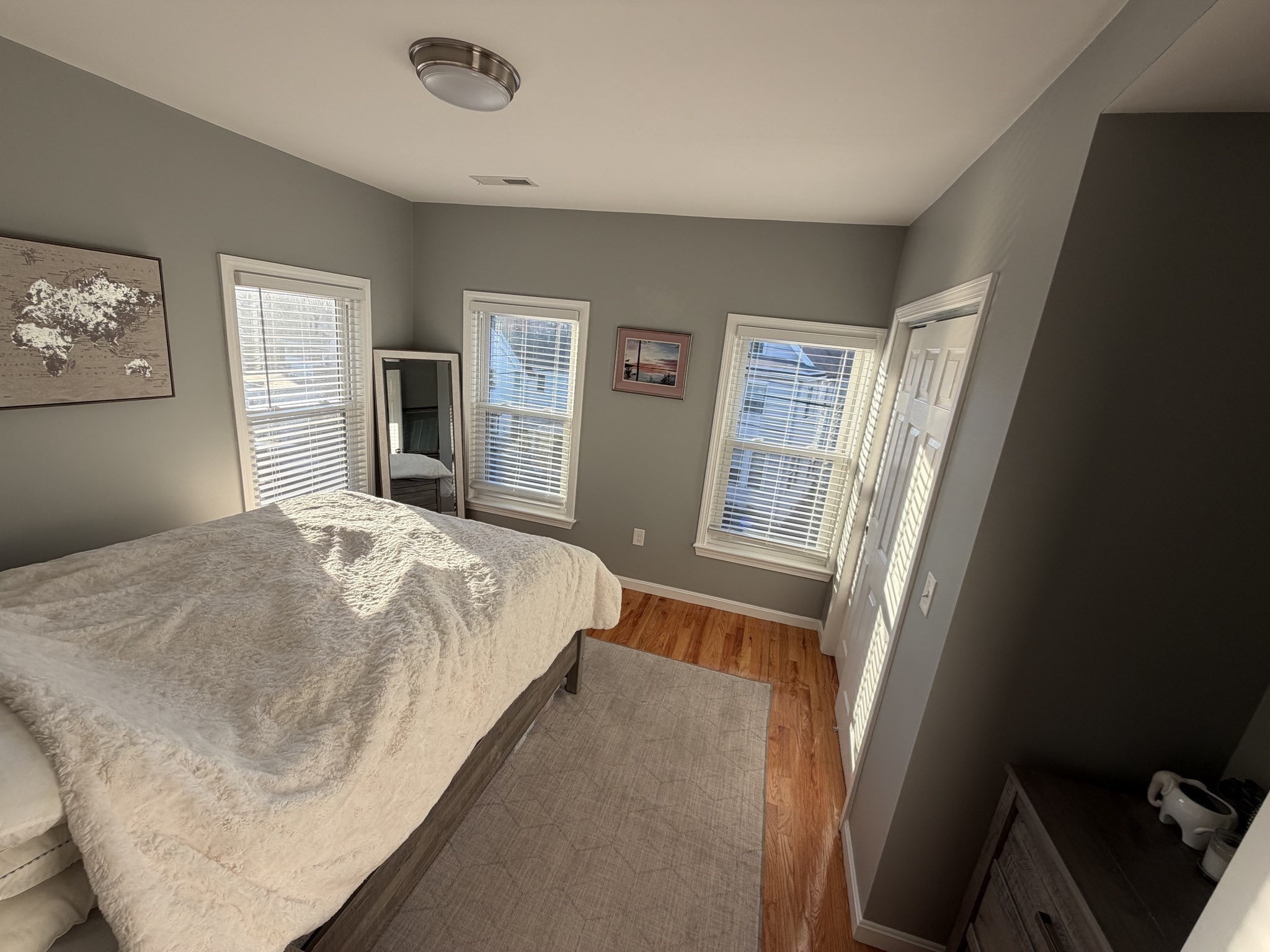 9 Almont St # 2 Property Photo 6