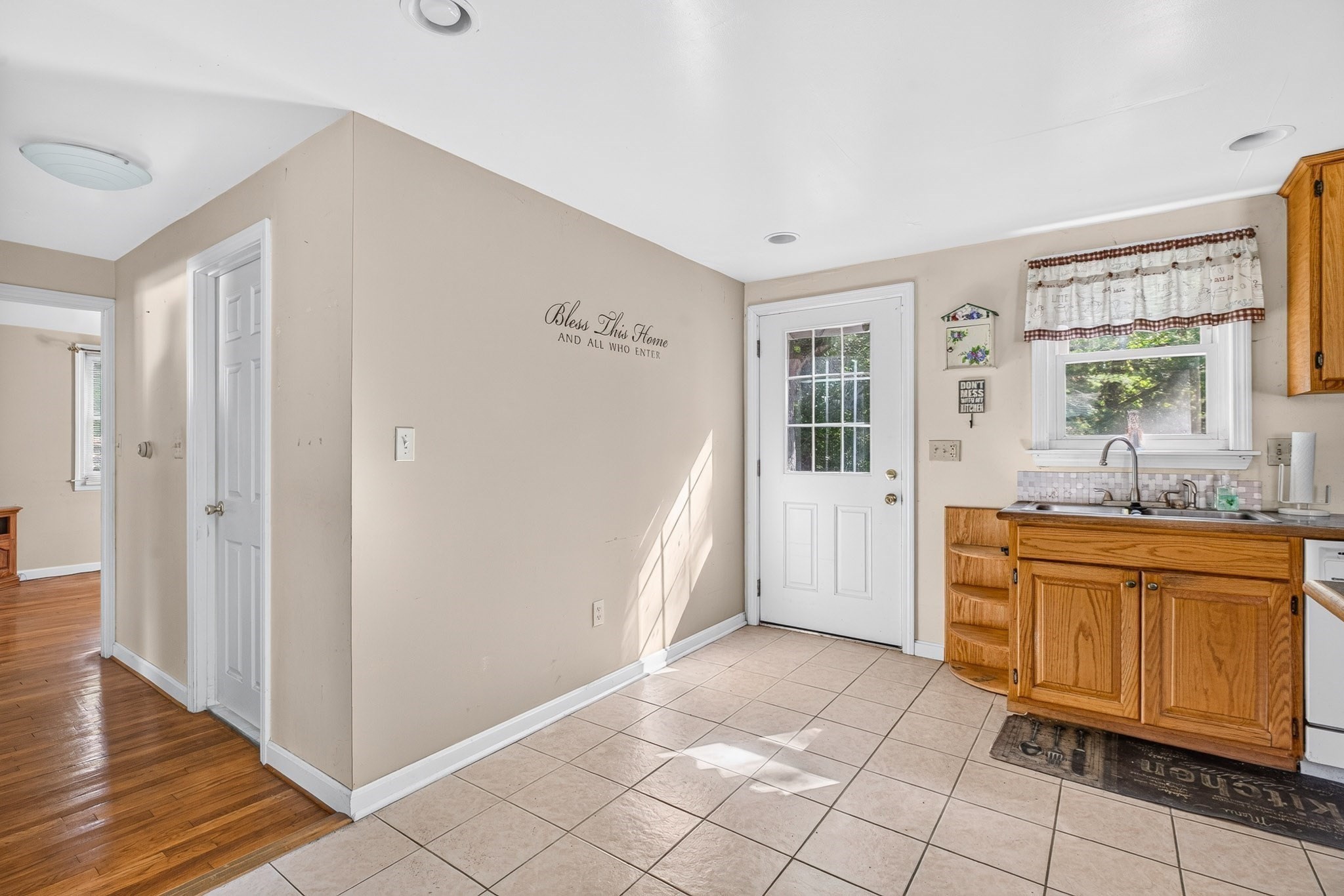 12 Hillsdale Road Property Photo 9
