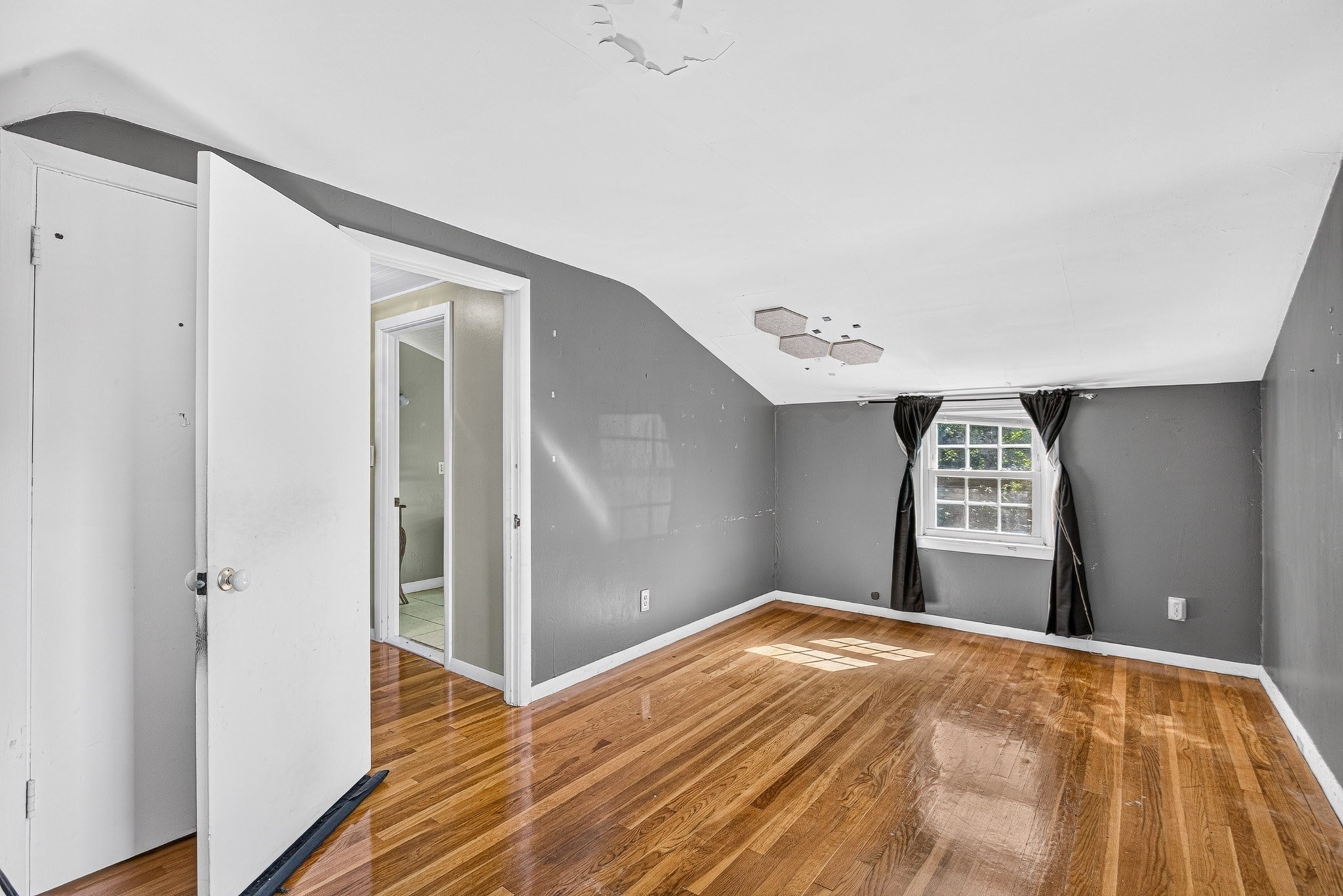12 Hillsdale Road Property Photo 19