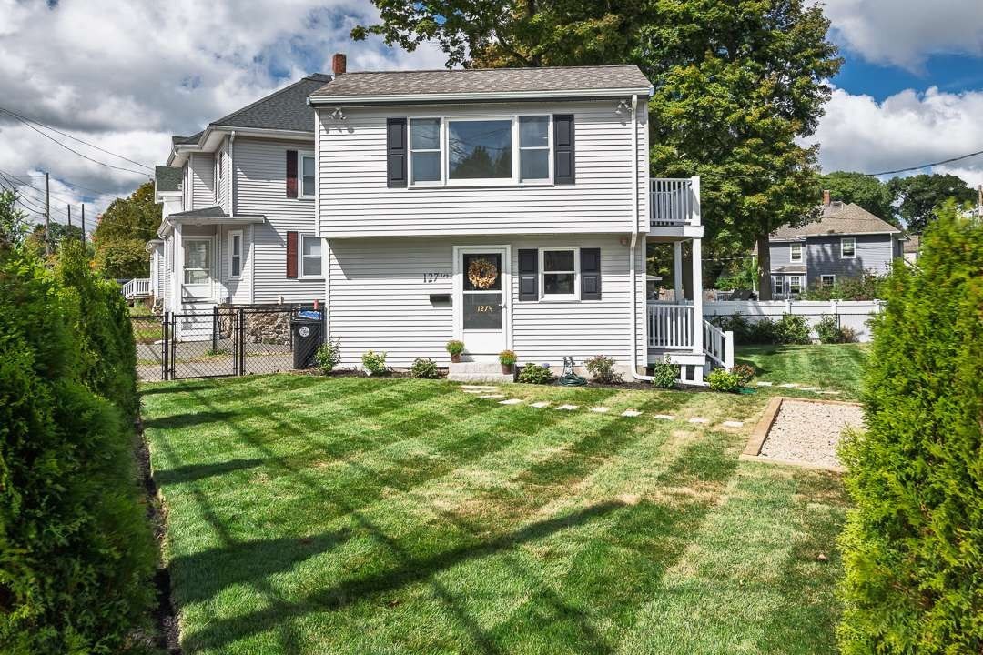 127 1/2 Bridge Street Property Photo 2