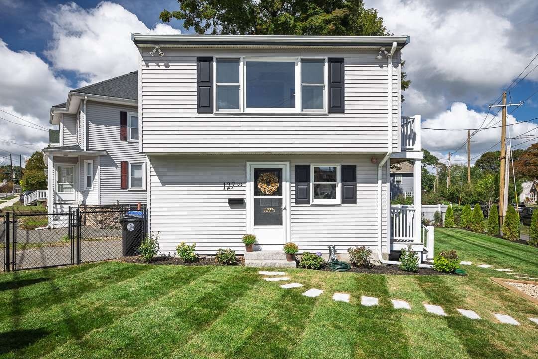 127 1/2 Bridge Street Property Photo 3